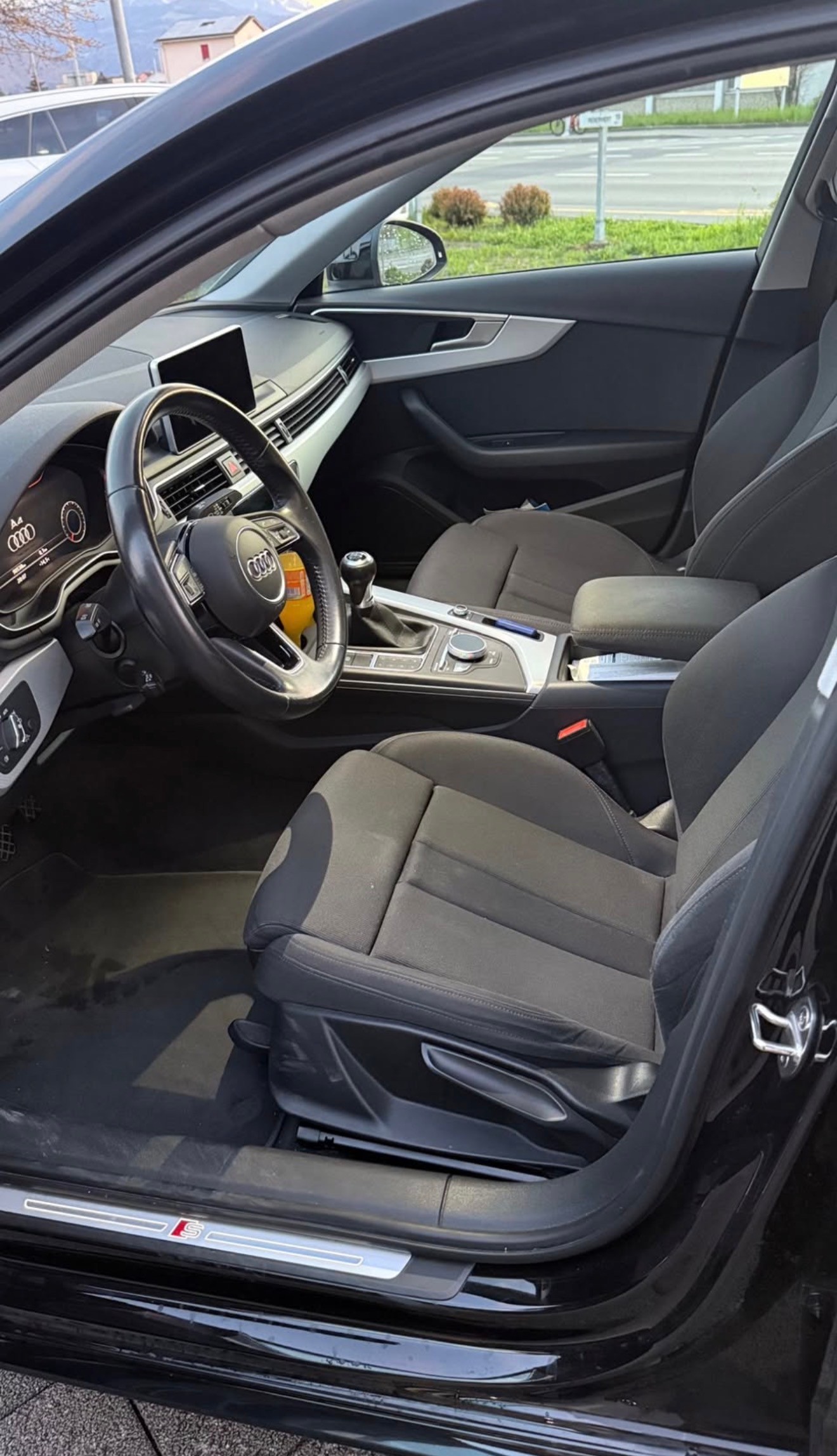 AUDI 2.0 35 TFSI Sport S-Tronic-image-4