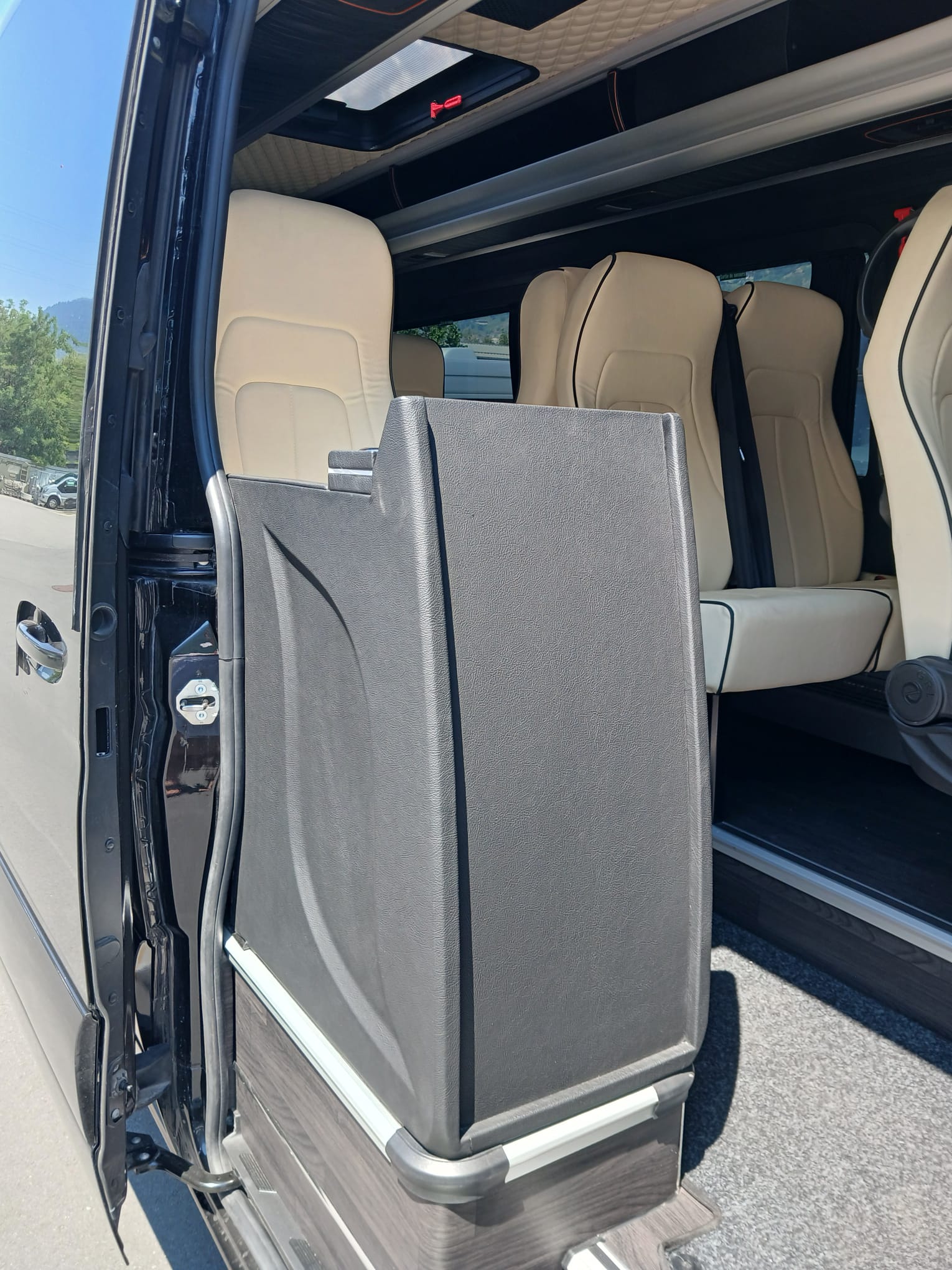 MERCEDES-BENZ 519 Sprinter 15+1+1-image-5