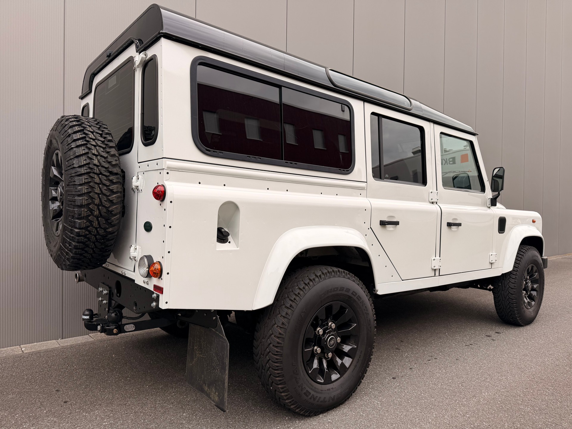 LAND ROVER Defender 110 TD4 *LXV Edition*-image-5
