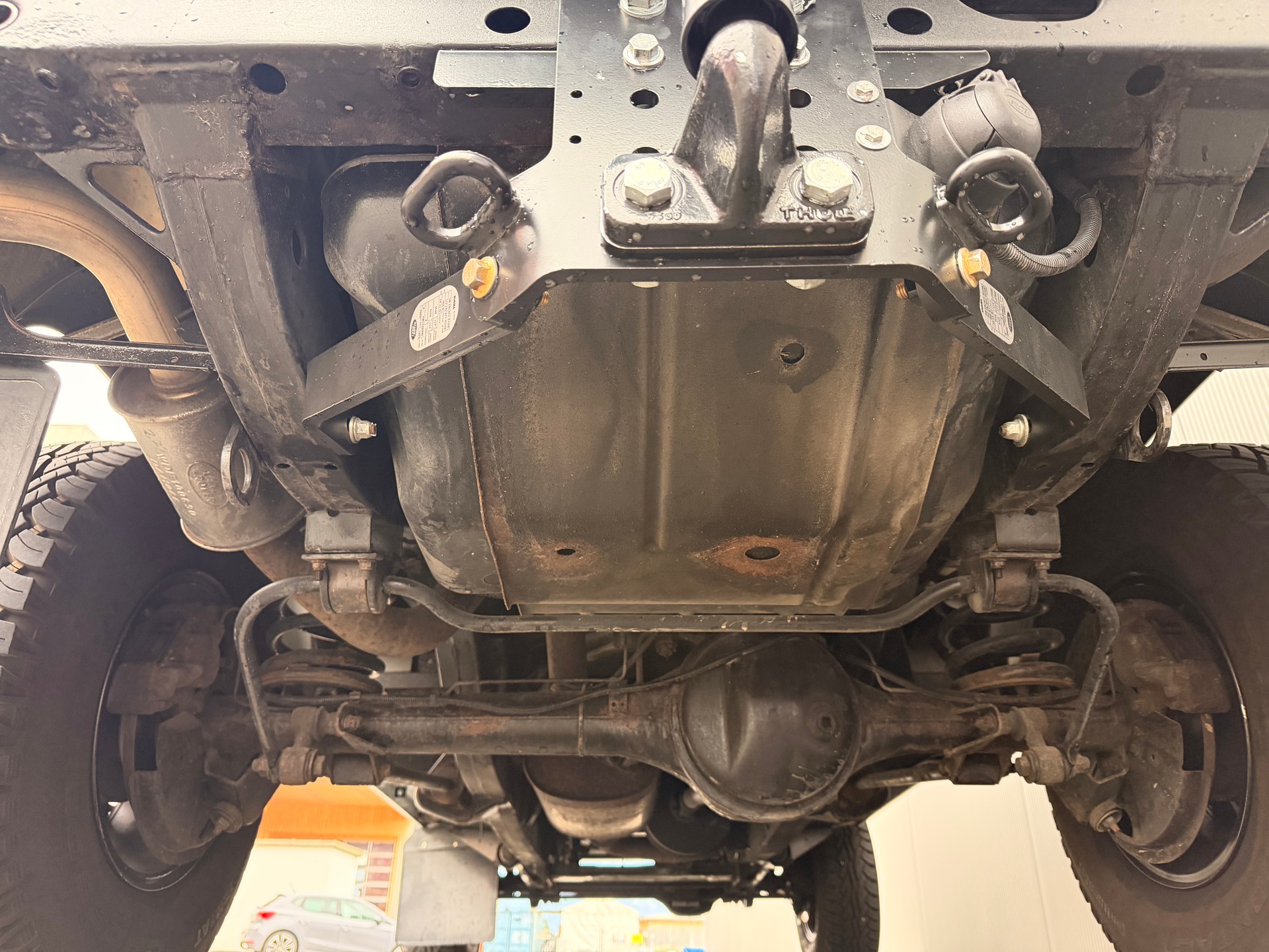 LAND ROVER Defender 110 TD4 *LXV Edition*-image-15