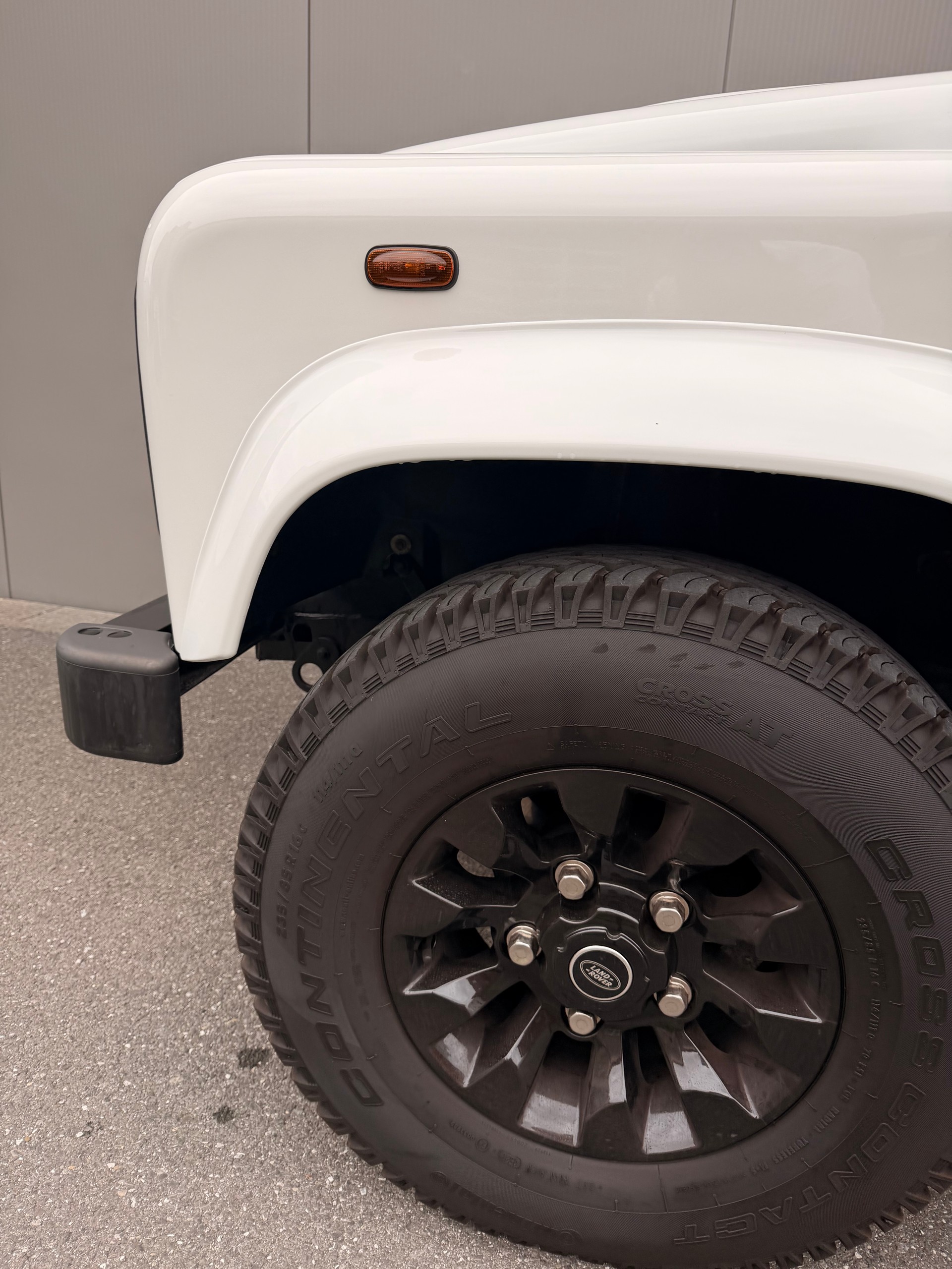 LAND ROVER Defender 110 TD4 *LXV Edition*-image-20