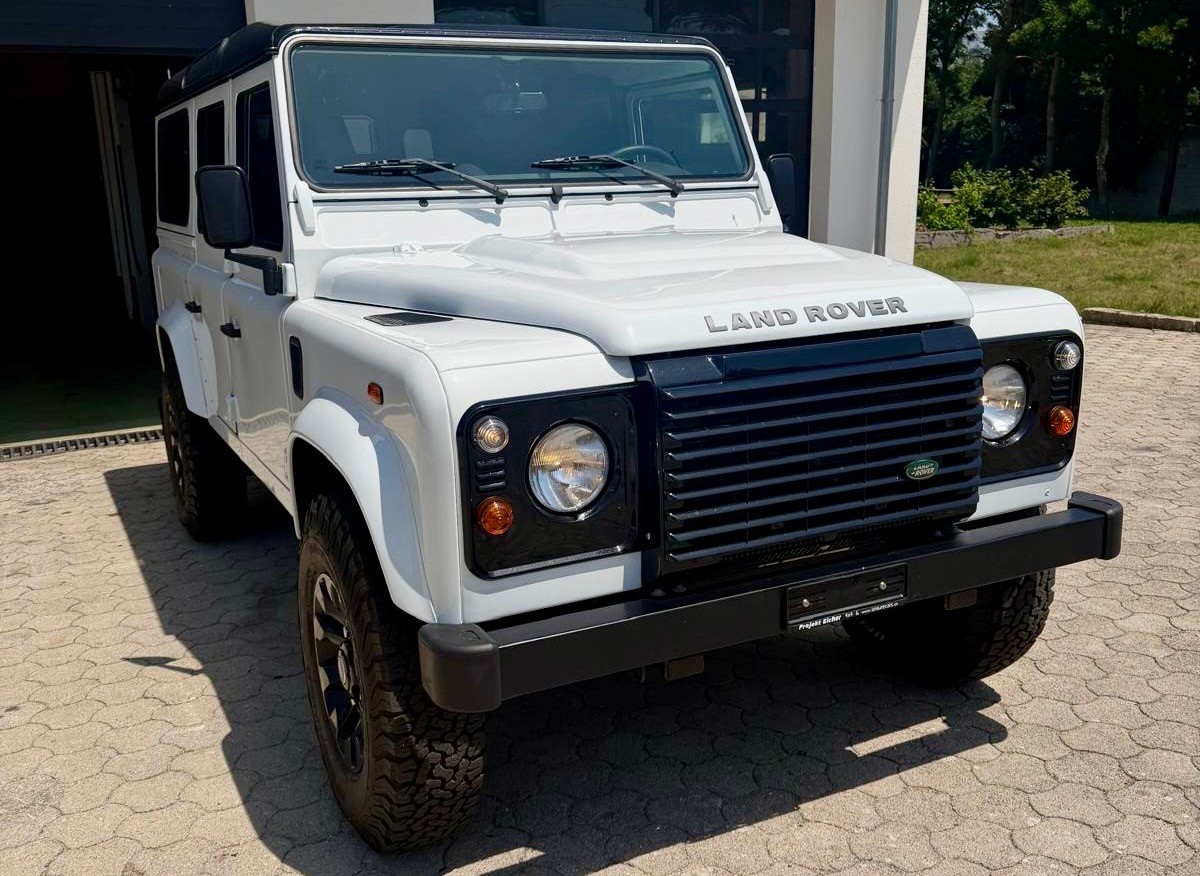 LAND ROVER Defender 110 TD4 *LXV Edition*-image-1