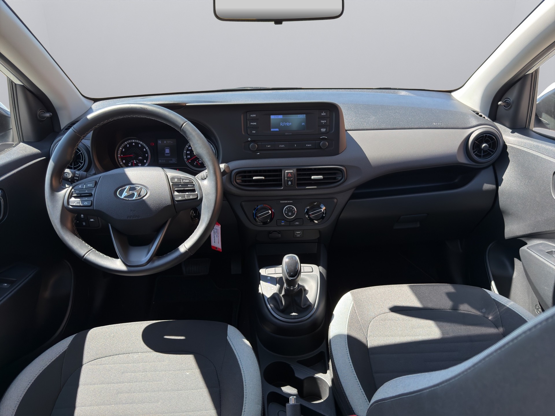 HYUNDAI i10 1.0 Origo Automat-image-10