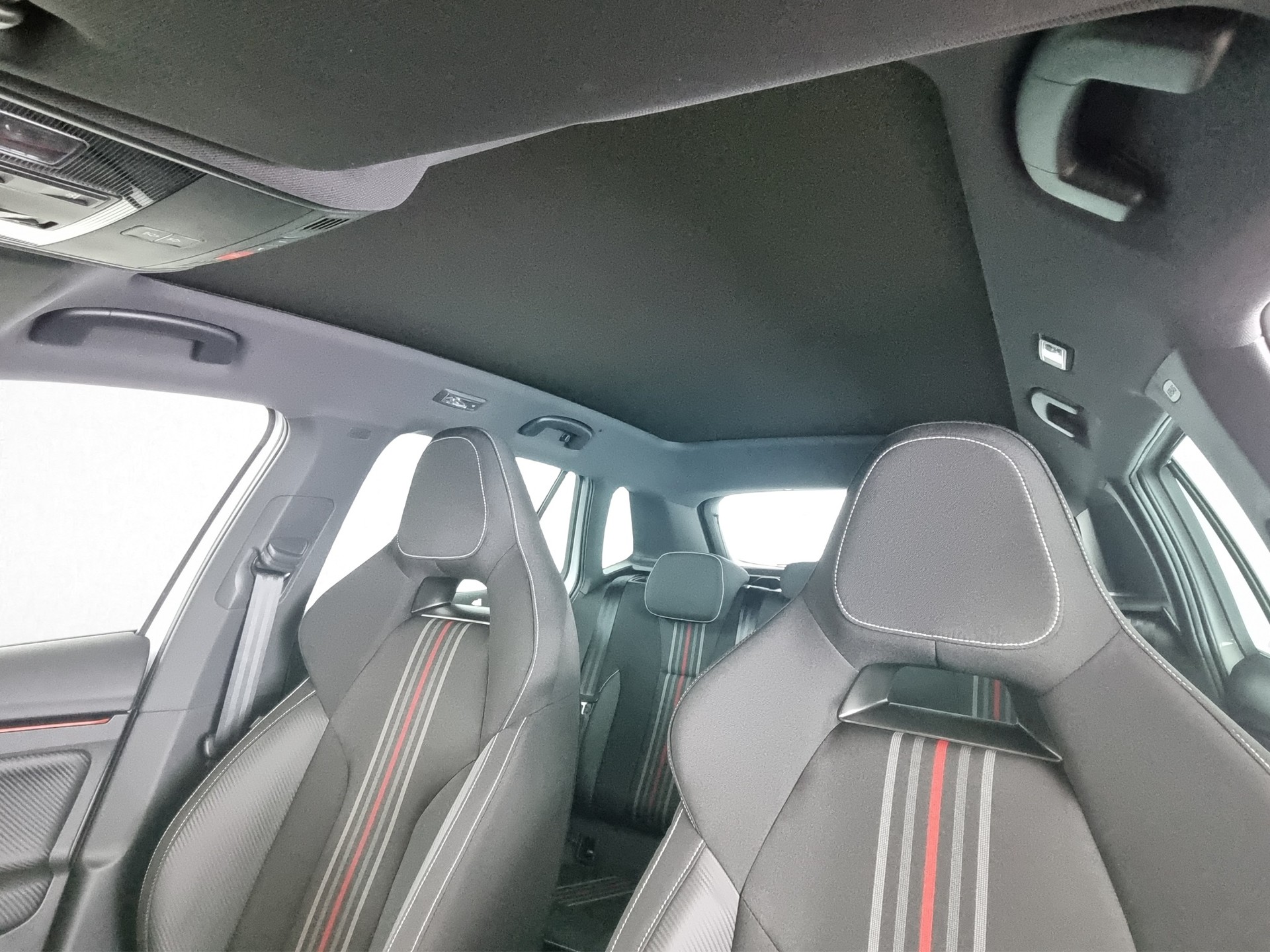 SKODA Kamiq 1.5 TSI Monte Carlo DSG-image-12