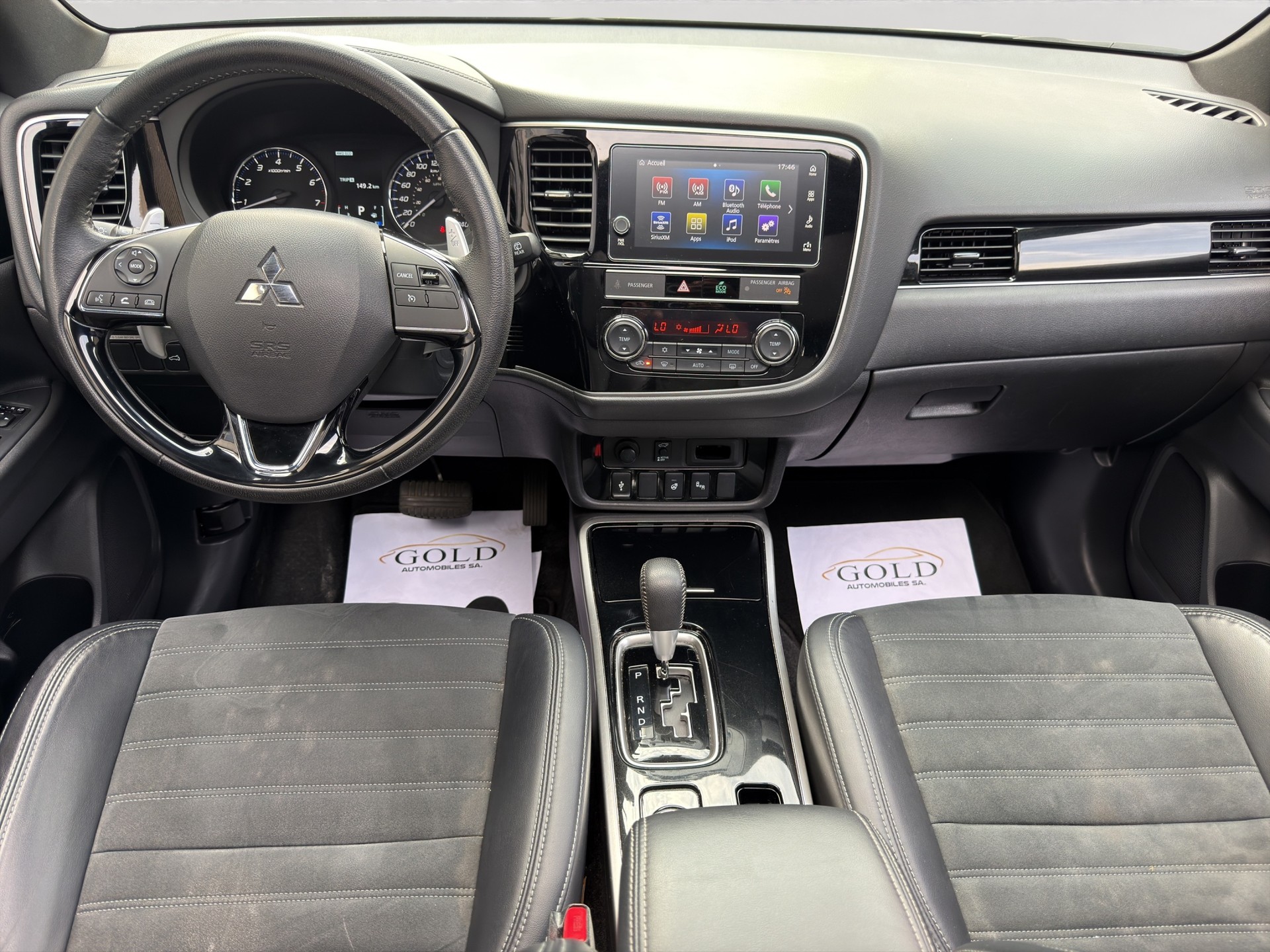 MITSUBISHI OUTLANDER-image-2