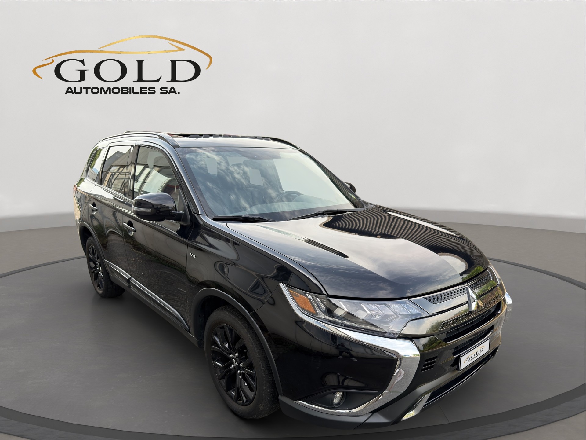 MITSUBISHI OUTLANDER-image-10