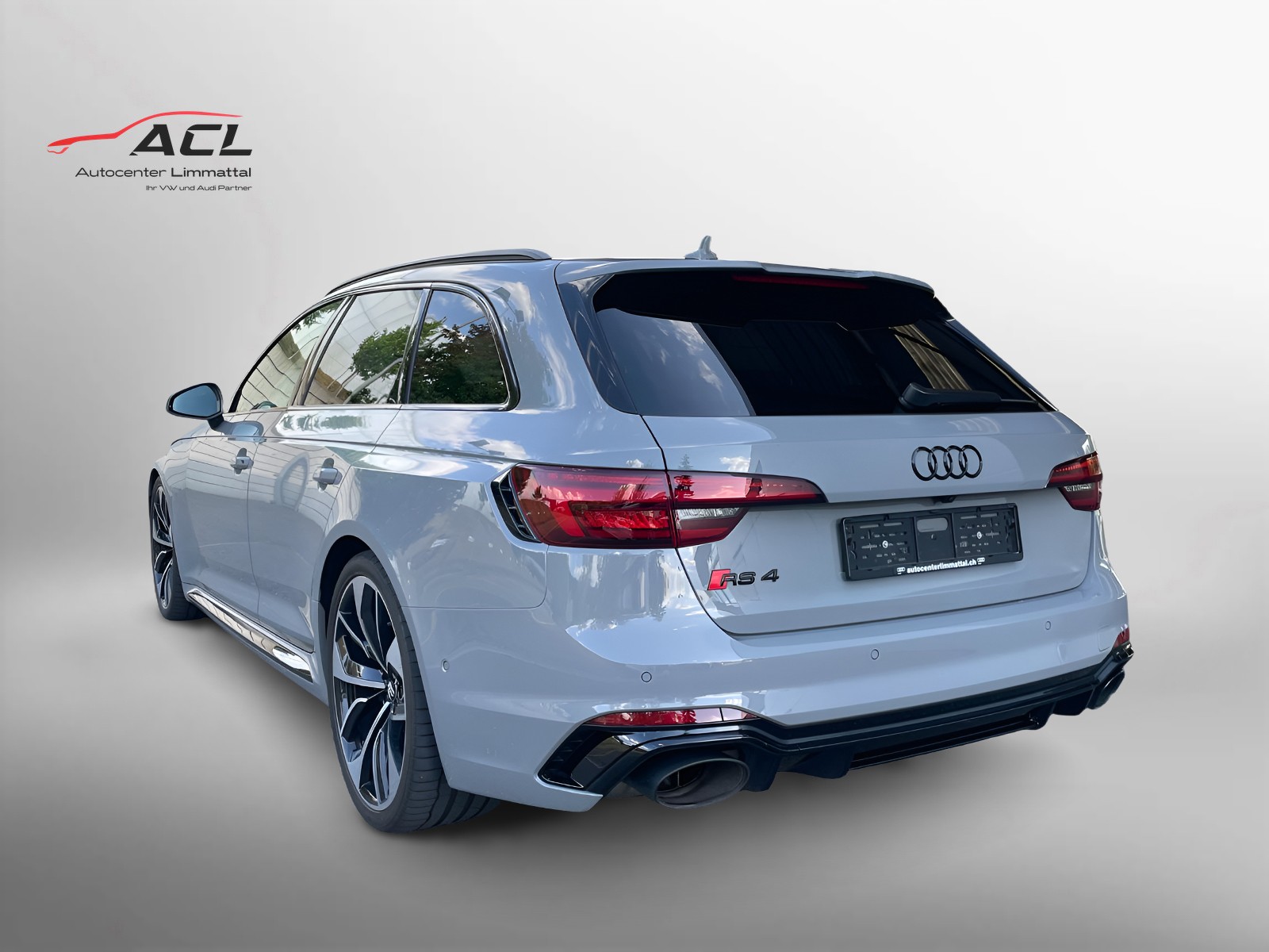 AUDI RS4 Avant 2.9 TFSI quattro tiptronic-image-8