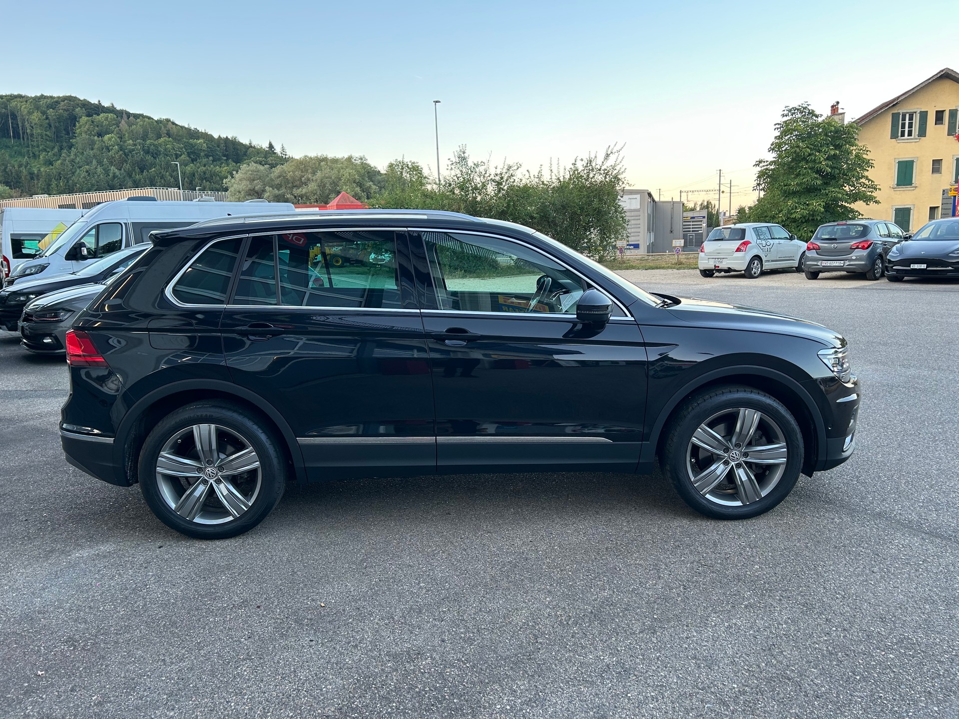 VW Tiguan 2.0TSI Highline 4Motion DSG-image-5