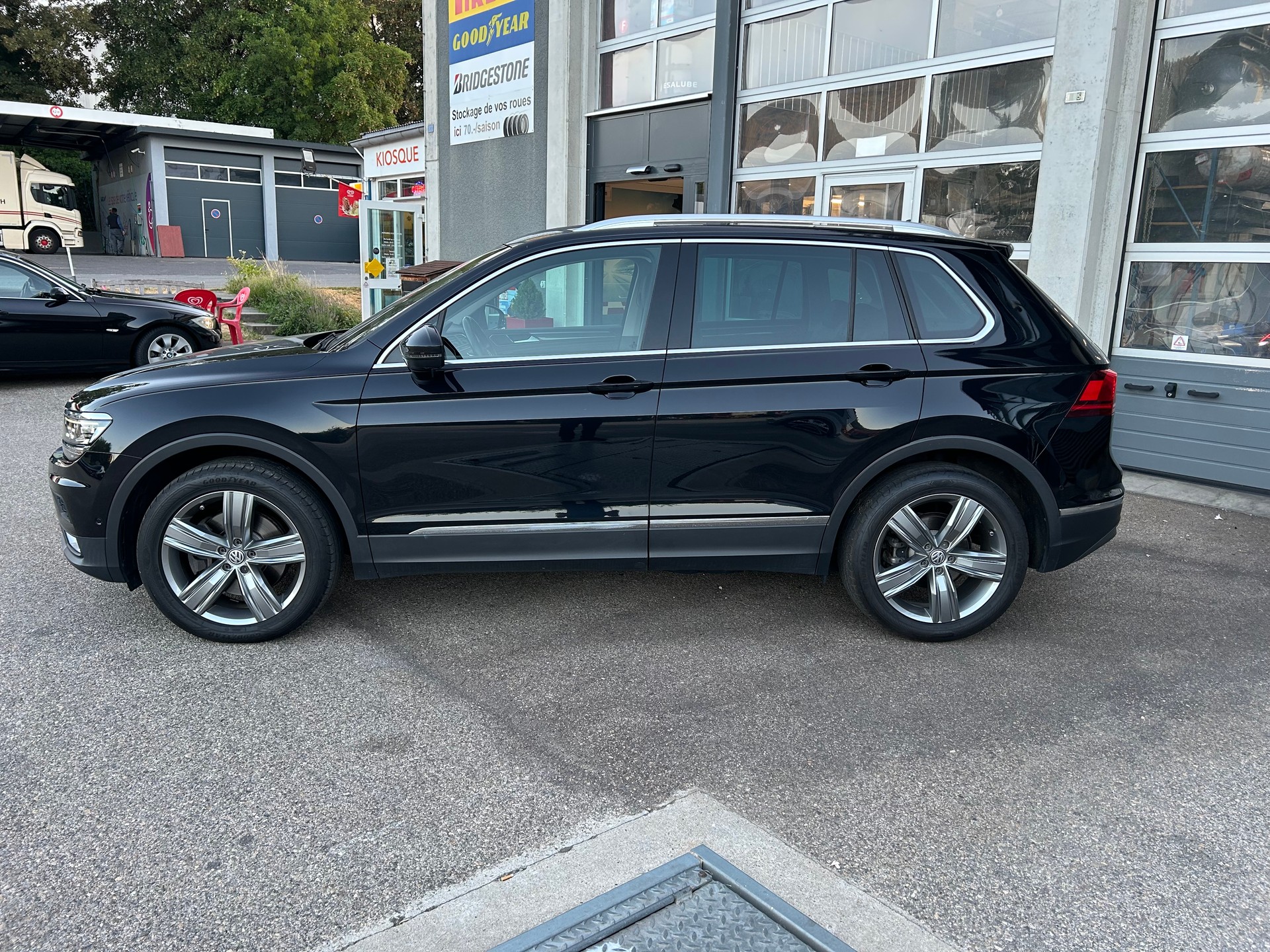 VW Tiguan 2.0TSI Highline 4Motion DSG-image-2