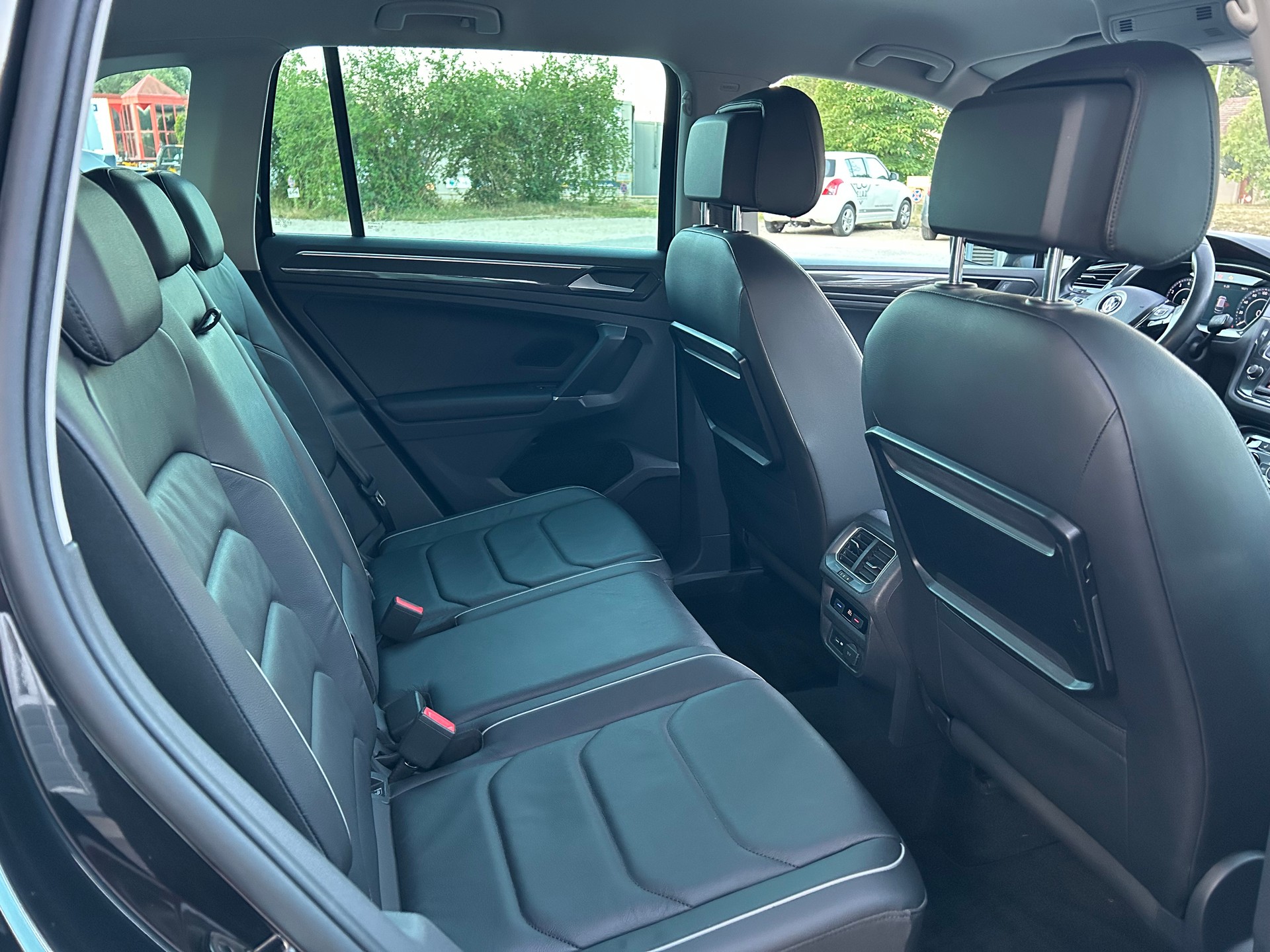 VW Tiguan 2.0TSI Highline 4Motion DSG-image-8