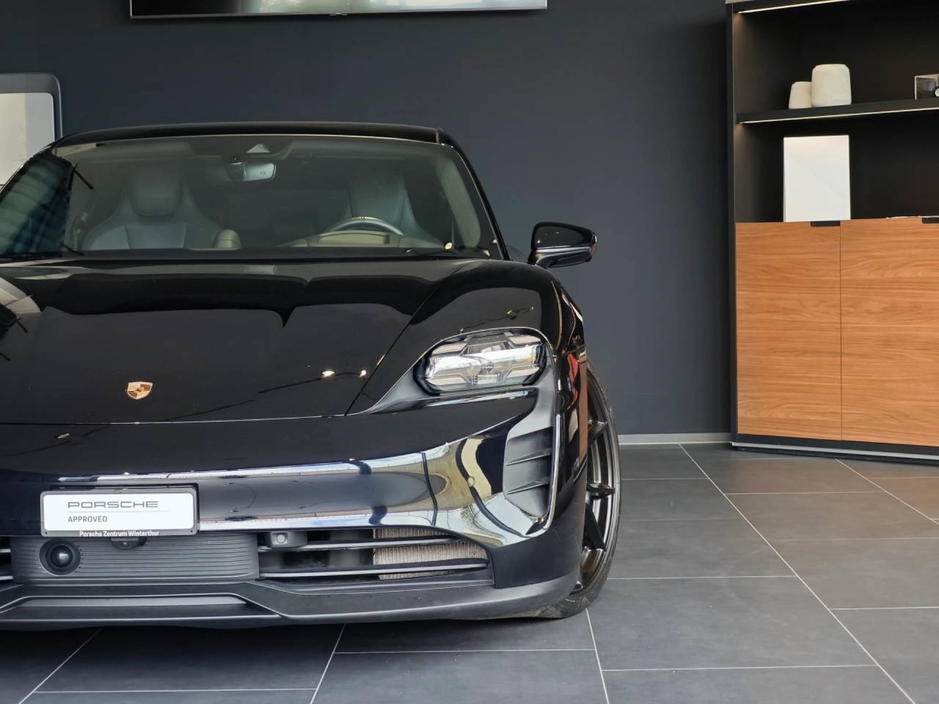 PORSCHE Taycan GTS Sport Turismo-image-29
