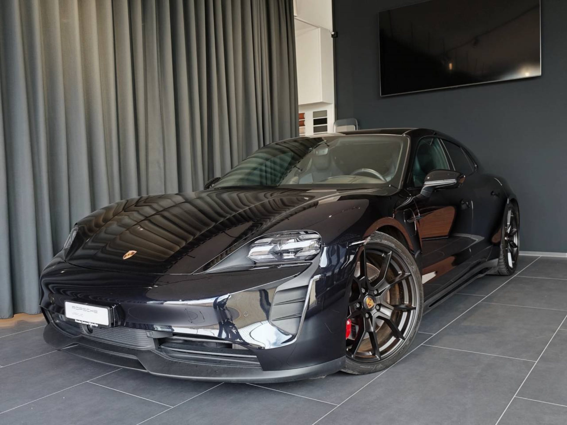 PORSCHE Taycan GTS Sport Turismo-image-0