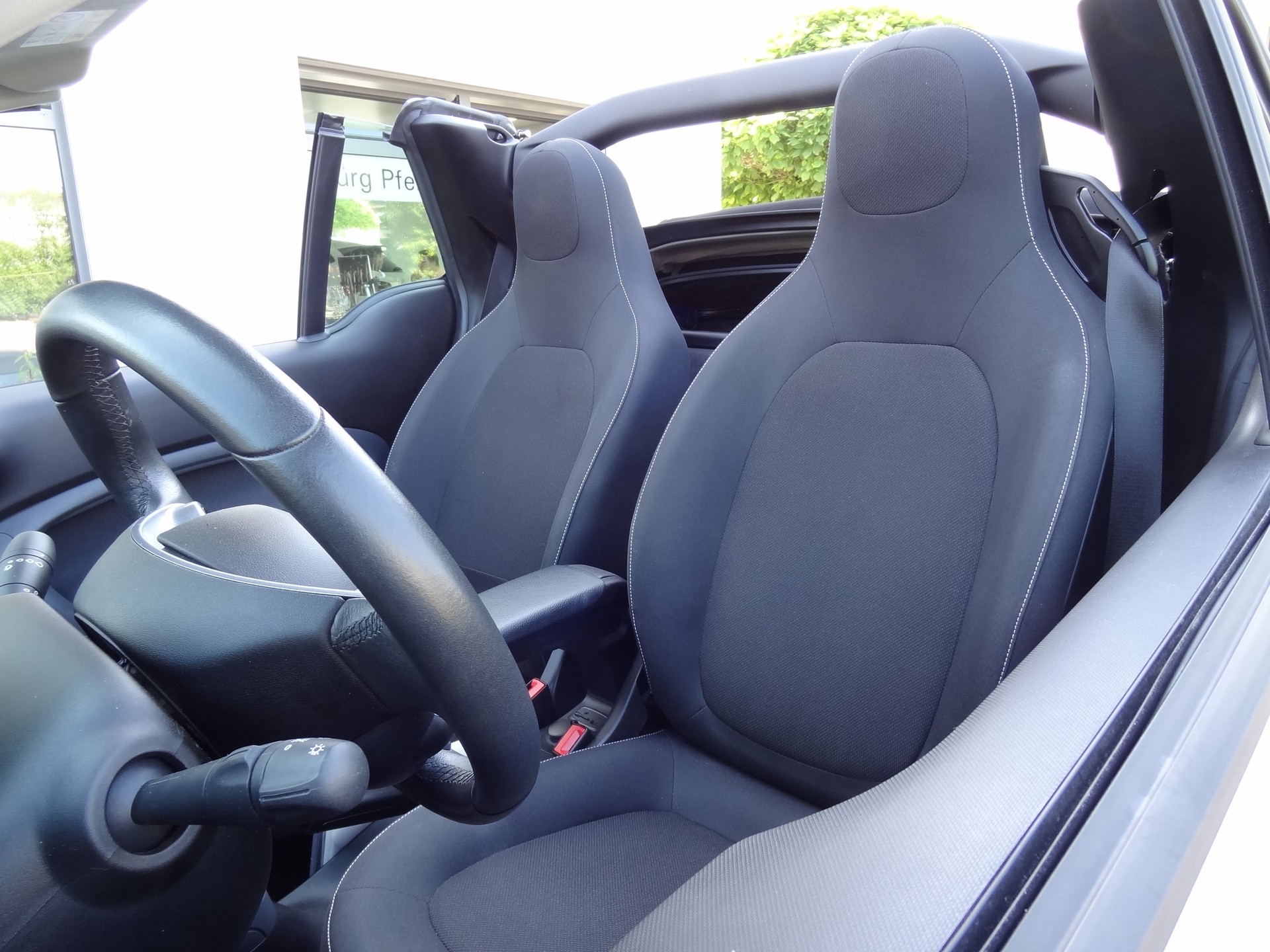 SMART Fortwo Passion Black & White-image-6