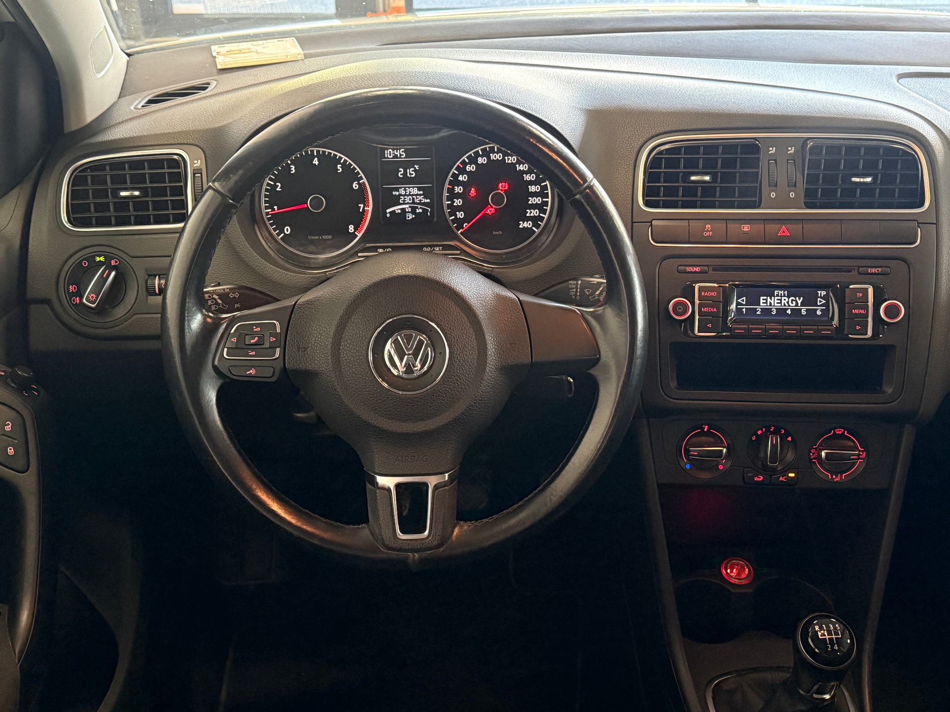 VW Polo 1.2 12V Comfortline *MFK 02.2025*-image-4