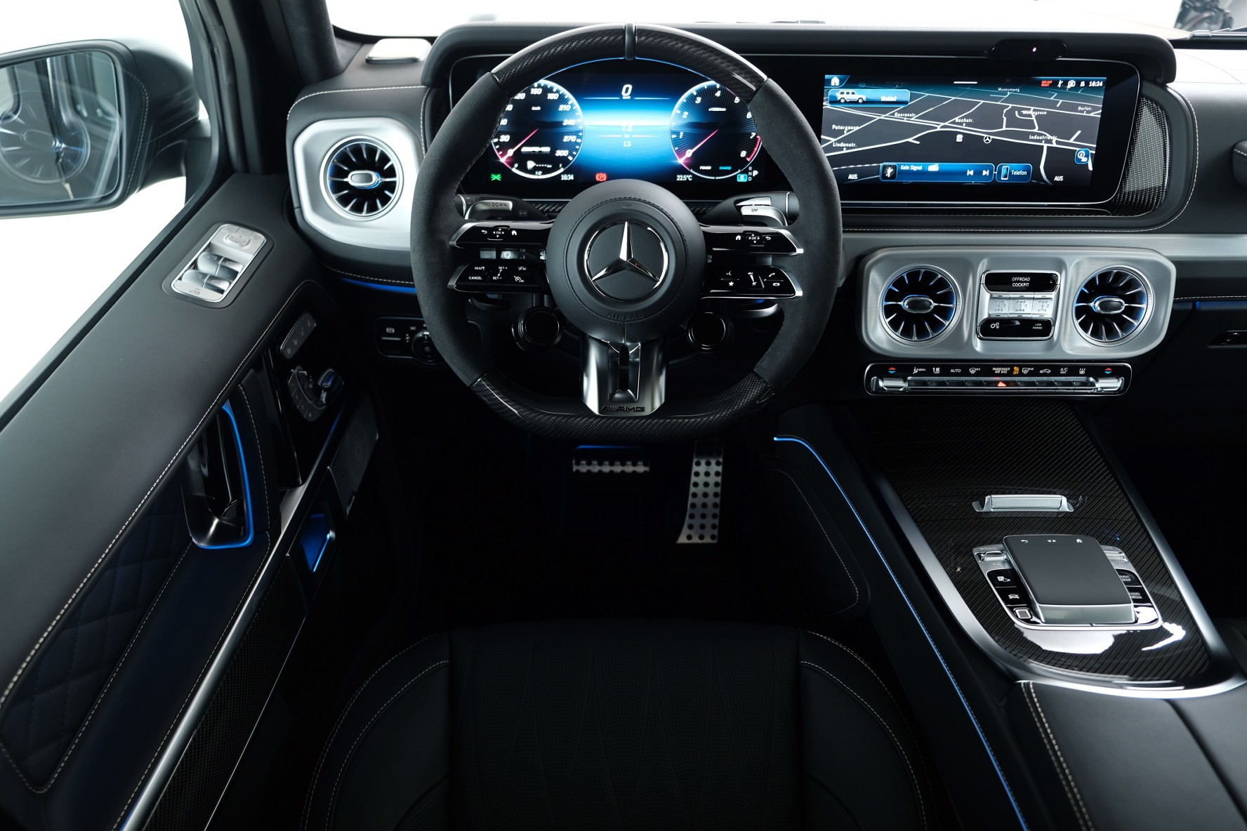 MERCEDES-BENZ G 63 AMG 9G-Tronic-image-8