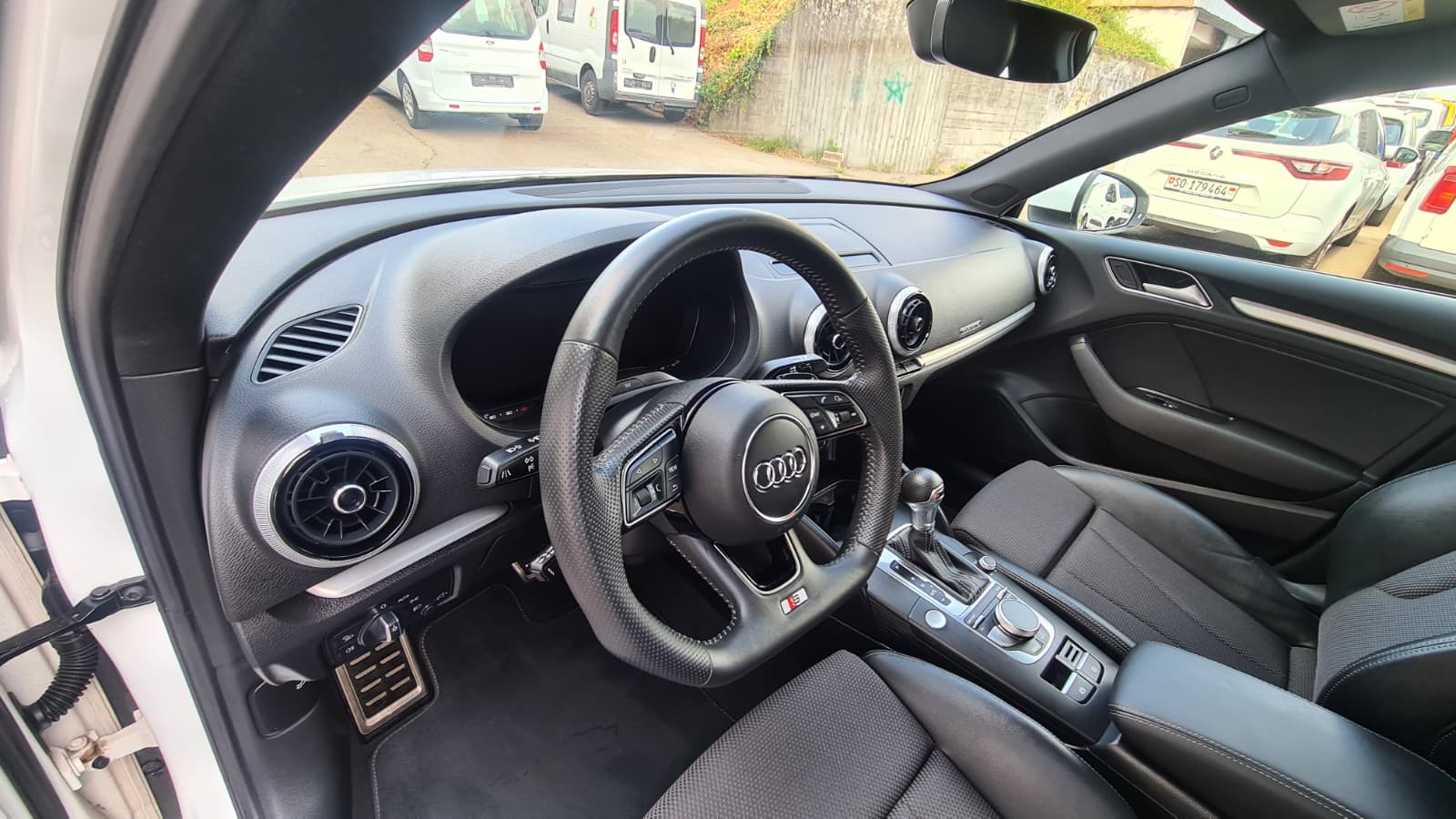 AUDI A3 Sportback 40 TDI Sport quattro S-tronic ** S-Line Modell ** Teil-Leder ** Gr-Navi ** PDC V+H ** LTZ MFK 13.03.2026 **-image-17