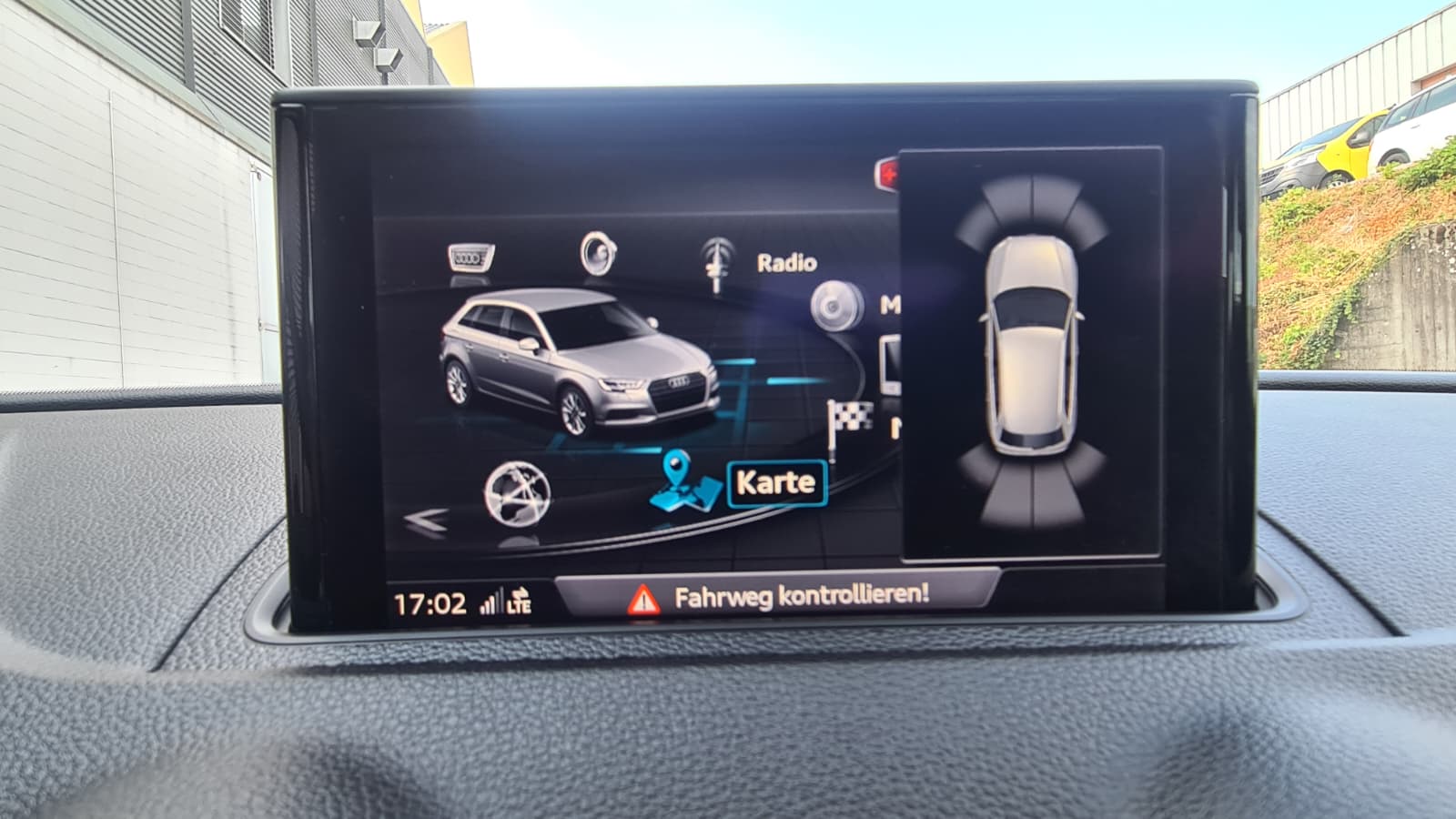 AUDI A3 Sportback 40 TDI Sport quattro S-tronic ** S-Line Modell ** Teil-Leder ** Gr-Navi ** PDC V+H ** LTZ MFK 13.03.2026 **-image-12