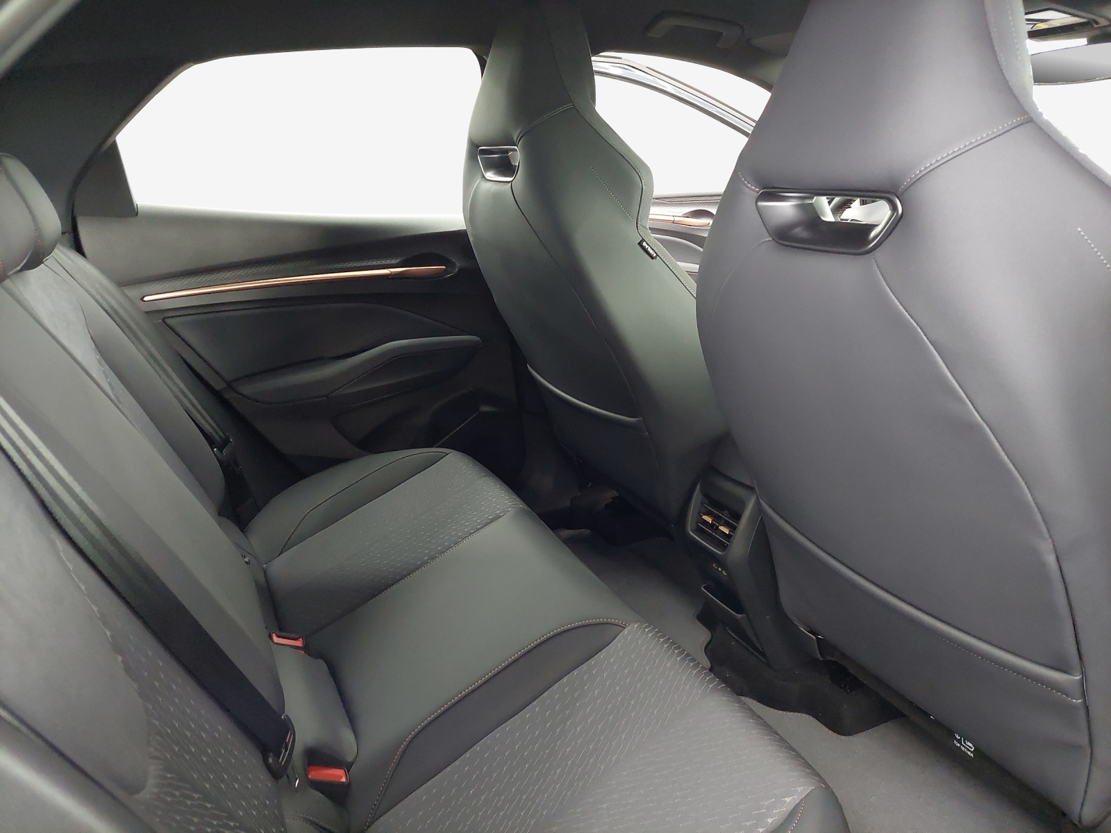 CUPRA Raval 52 kWh Endurance Prime Edition-image-13