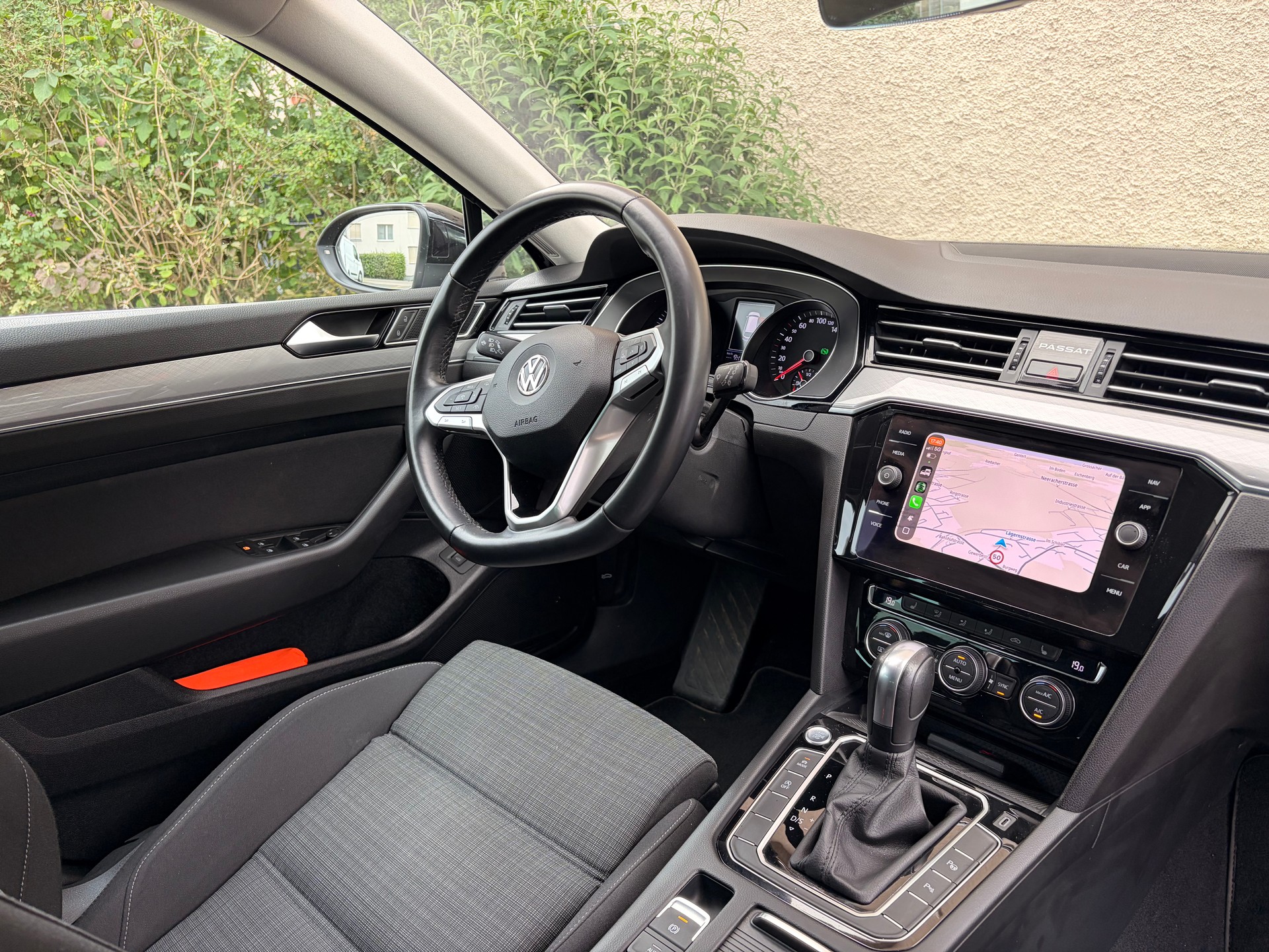 VW 2.0 TSI Business DSG-image-3