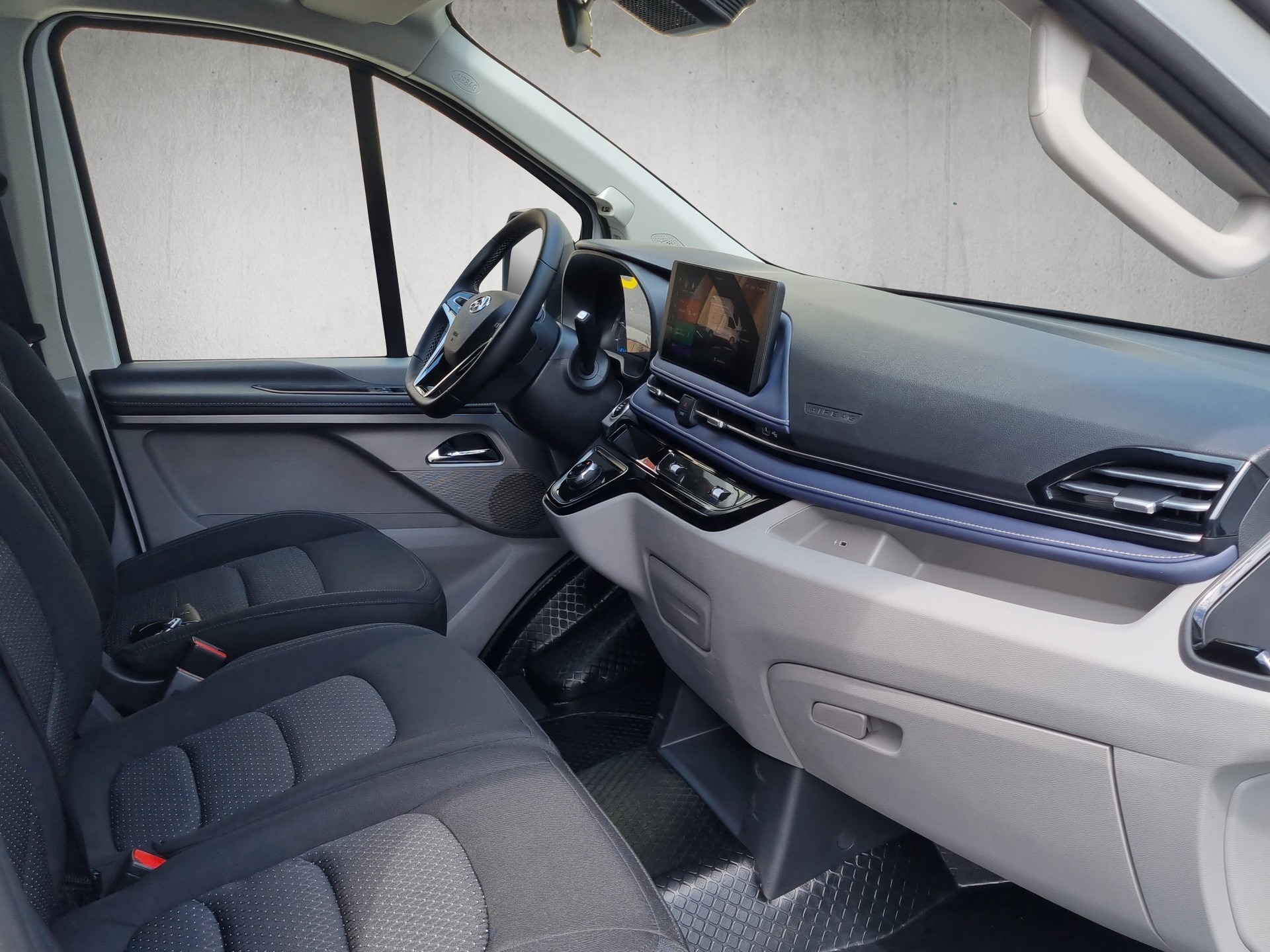 MAXUS eDeliver 7 Kaw. L1 E-Motor Luxury 88kWh AWD-image-12