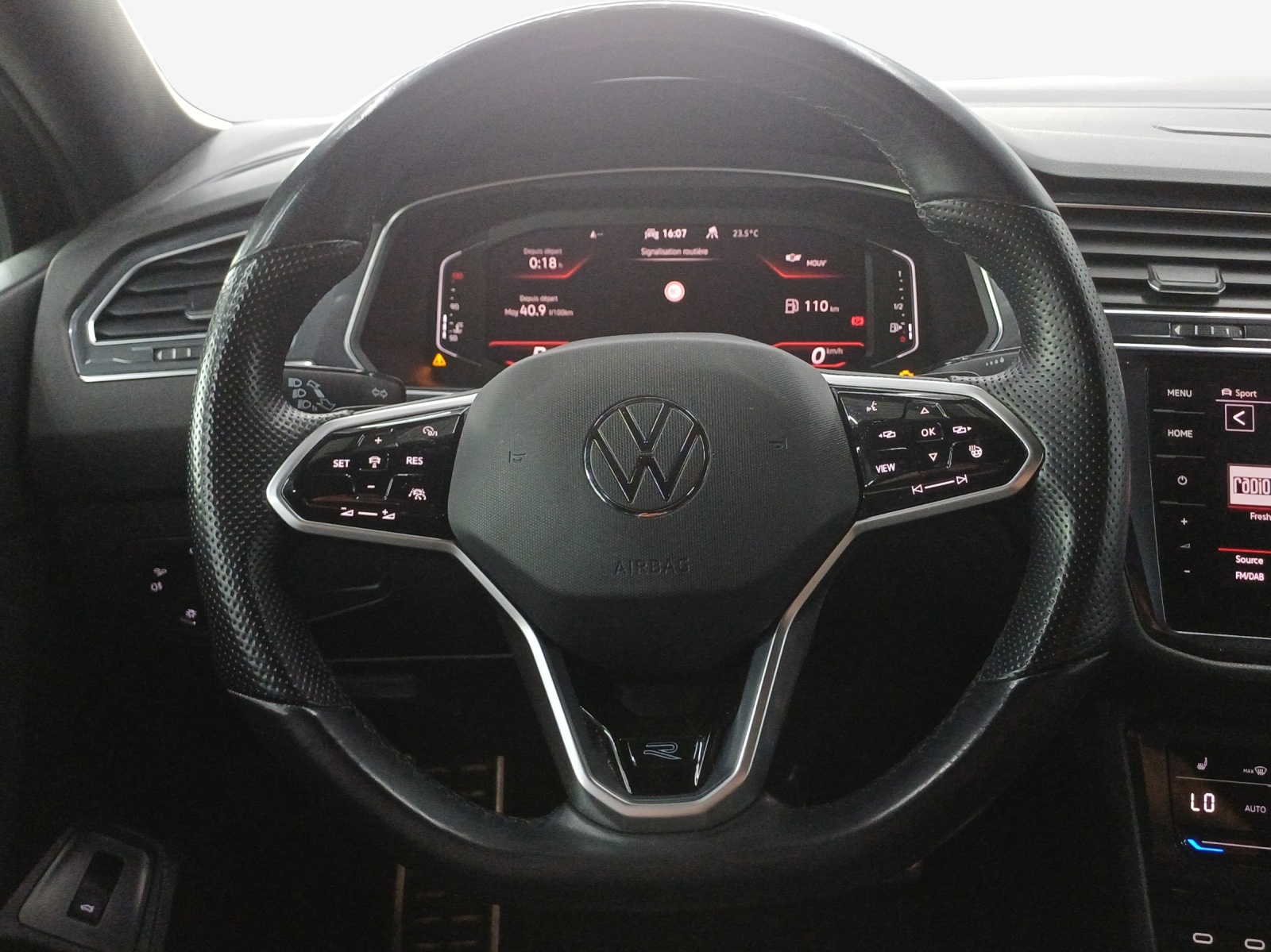VW Tiguan Allspace 2.0TSI R-Line 4Motion DSG-image-9