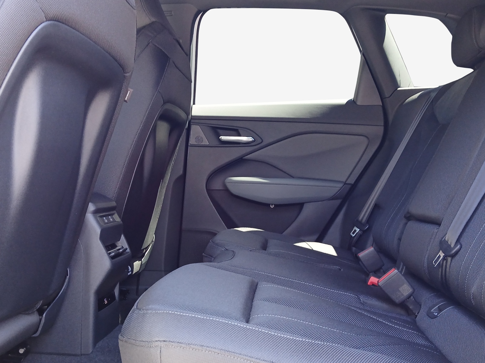 AUDI Q3 SUV 110 kW TFSI S tronic-image-11