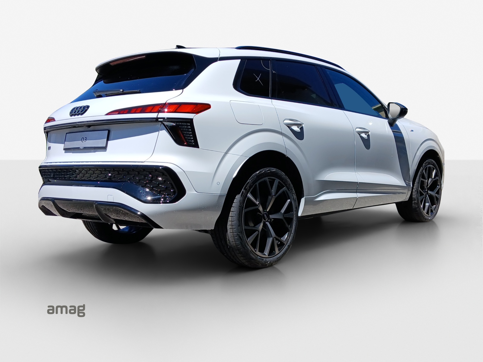 AUDI Q3 SUV 110 kW TFSI S tronic-image-4