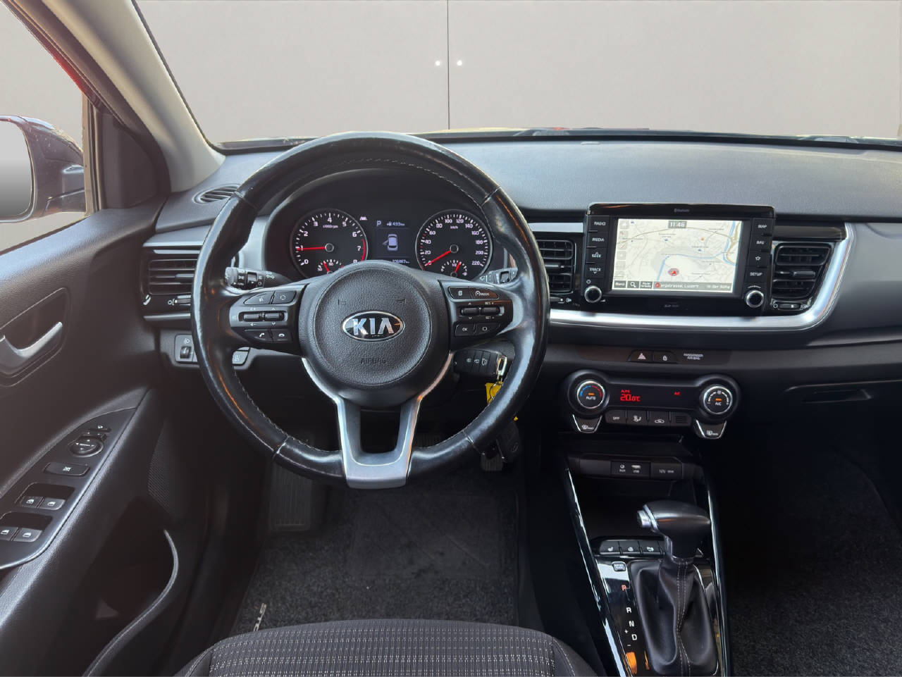 KIA Stonic 1.0 T-GDi-image-4
