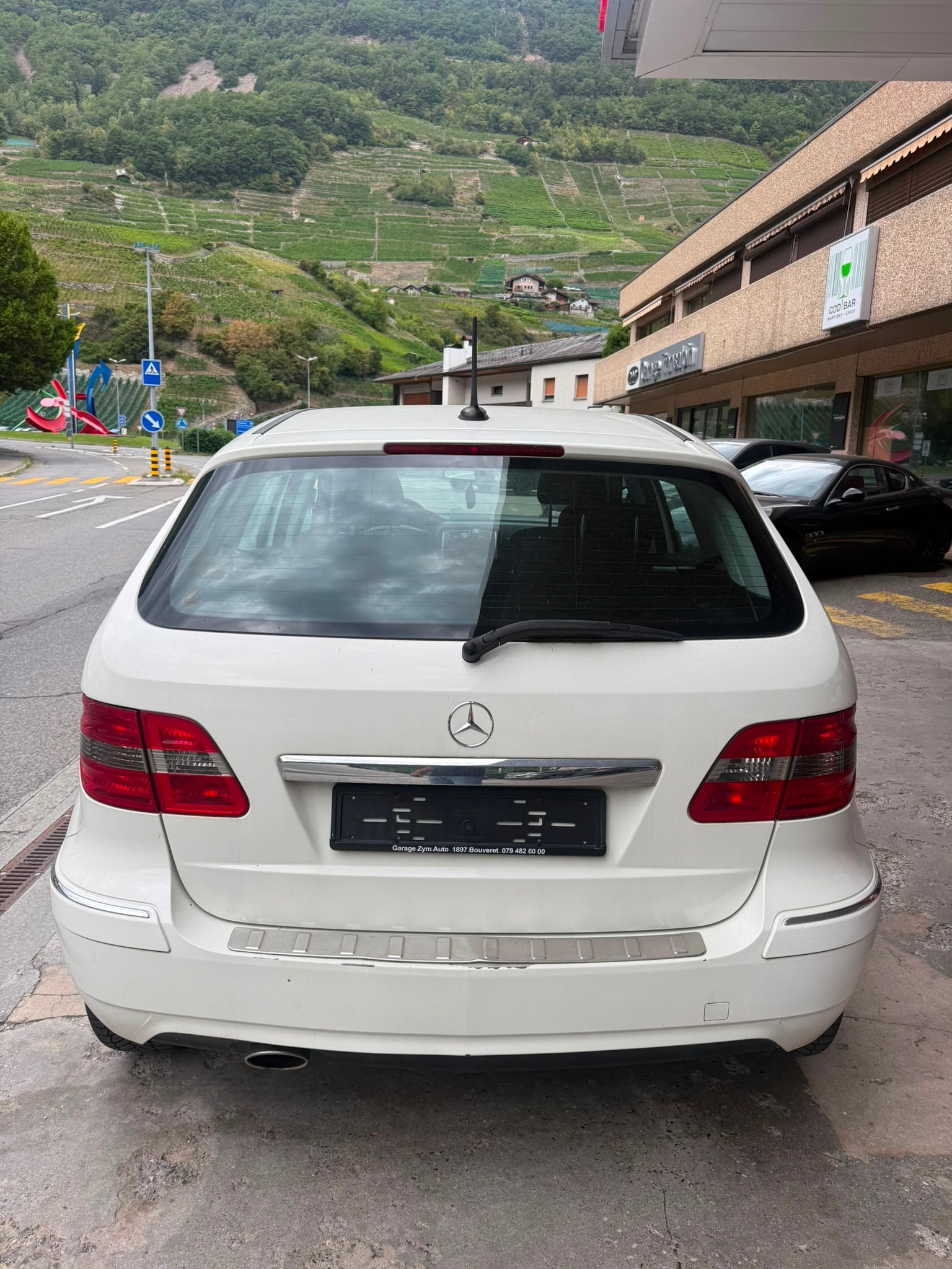 MERCEDES-BENZ B 200-image-4