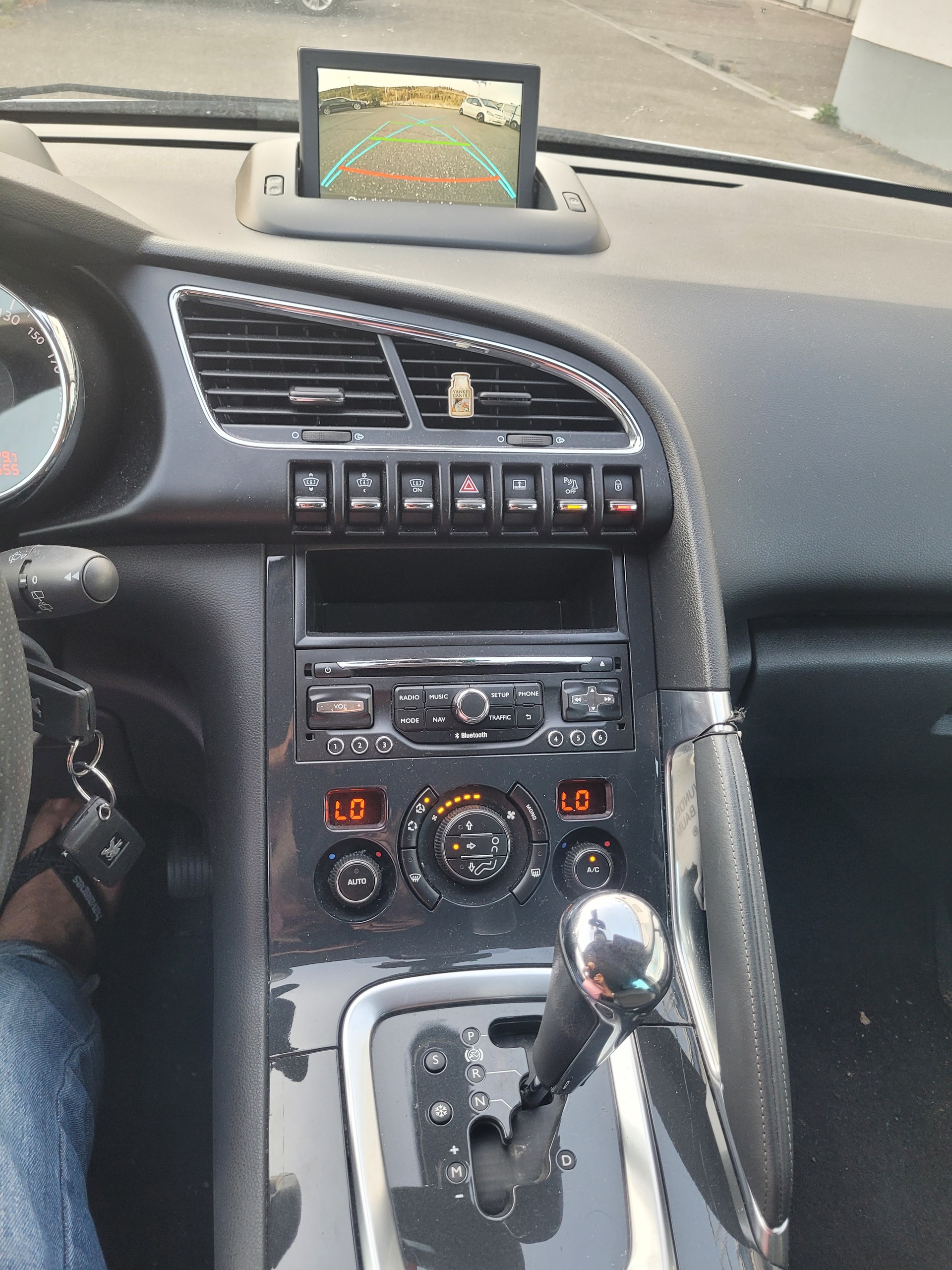 PEUGEOT 3008 1.6 THP Féline Tiptronic-image-13