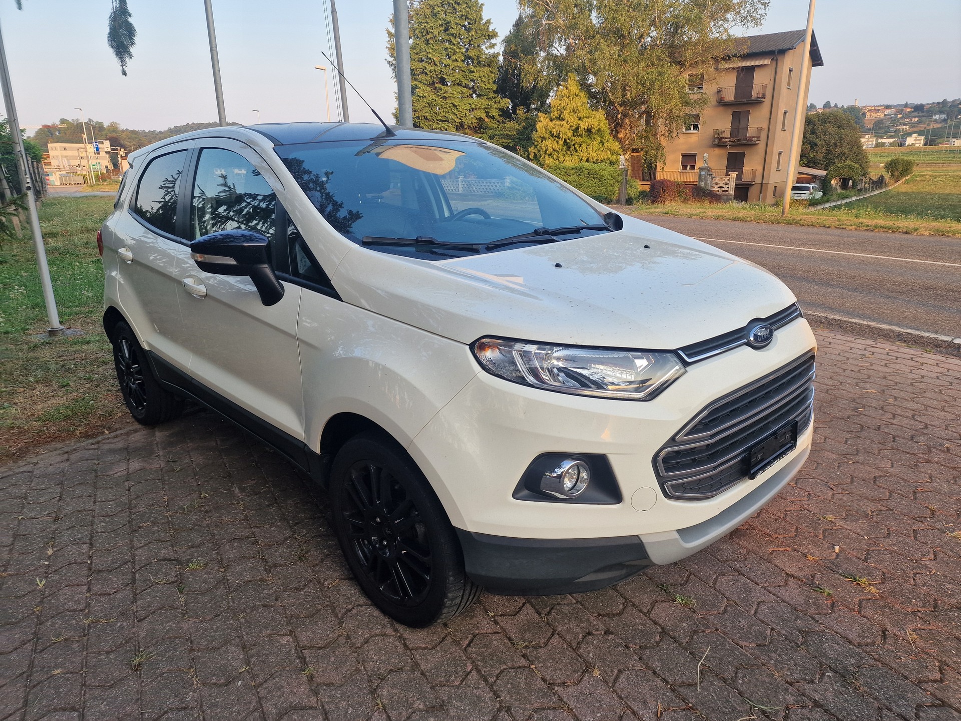 FORD EcoSport 1.0 SCTi Titanium S-image-0