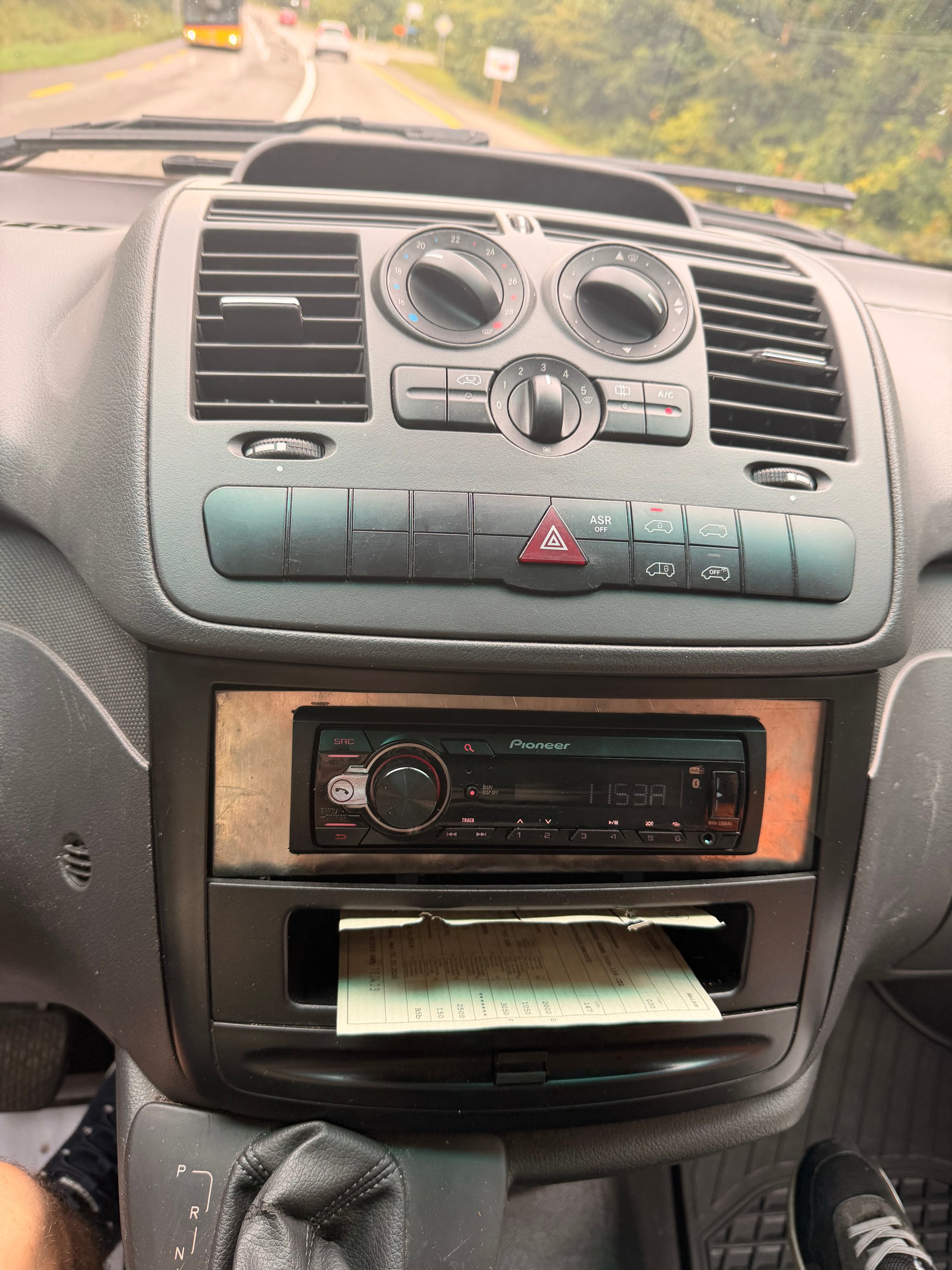 MERCEDES-BENZ Vito 116 CDI Blue Efficiency A-image-9
