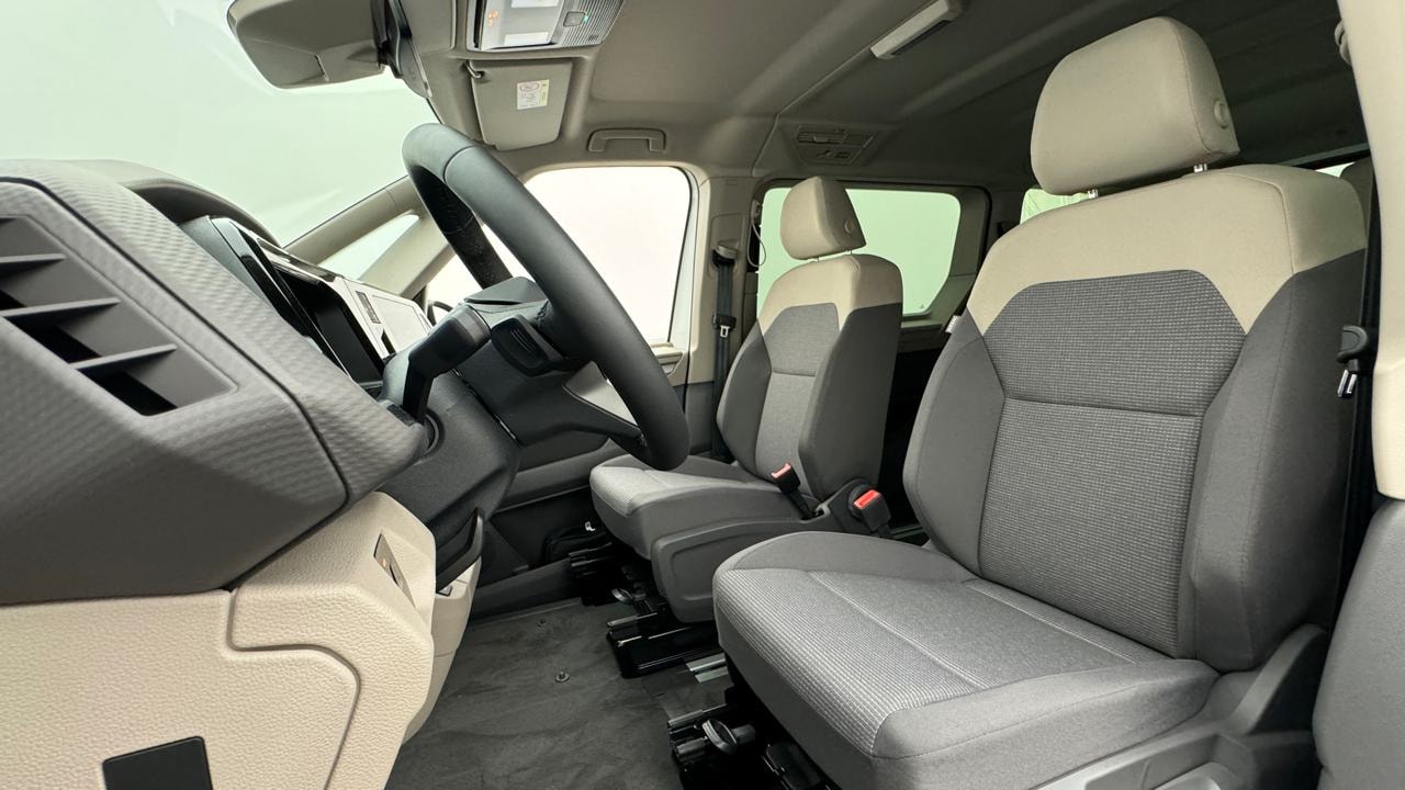 VW Multivan 2.0 TSI Life DSG-image-4