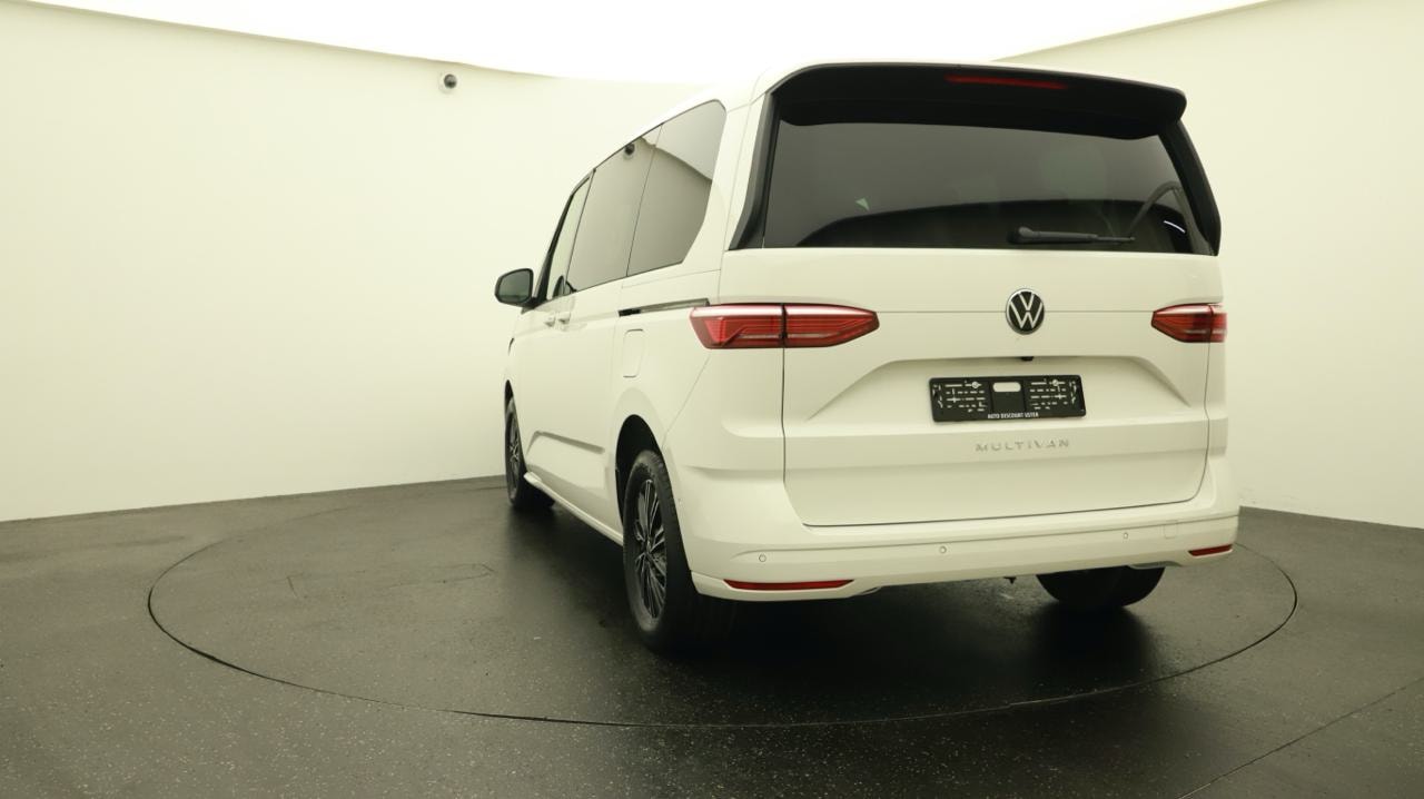 VW Multivan 2.0 TSI Life DSG-image-3