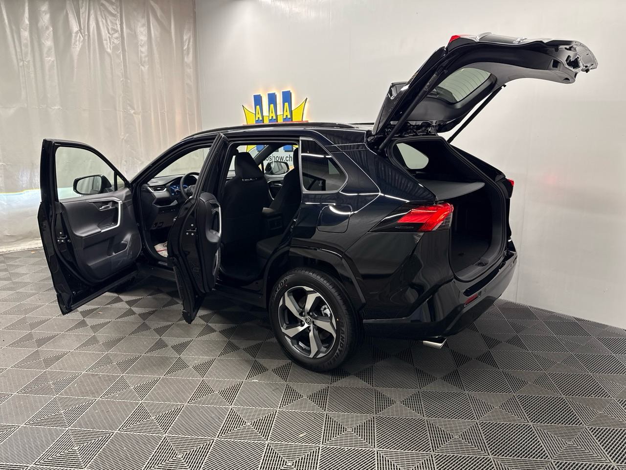 TOYOTA RAV-4 2.5 PHEV Advance e-CVT 4WD 300HP-image-10