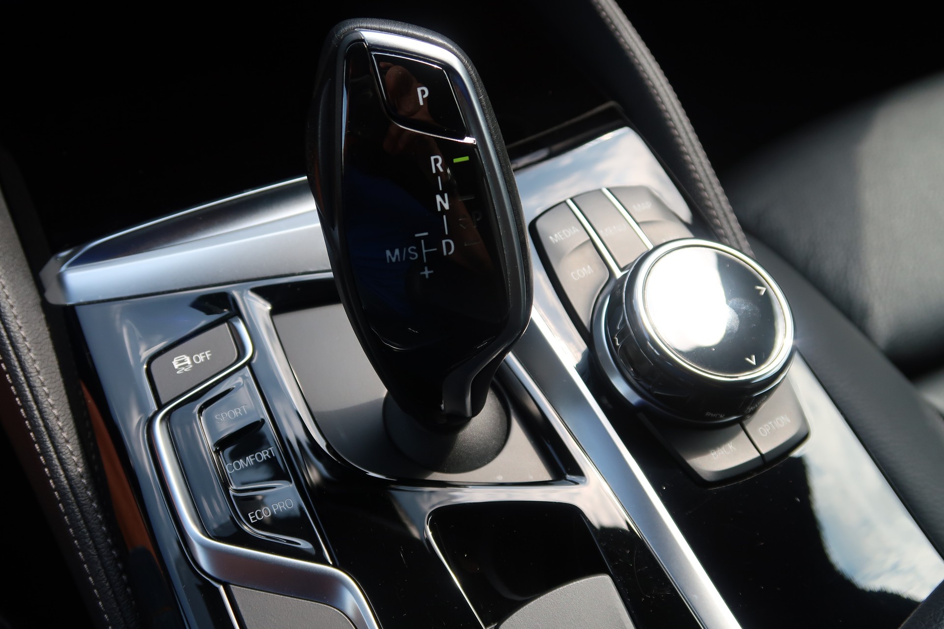 BMW 530d Touring M-Paket-image-18