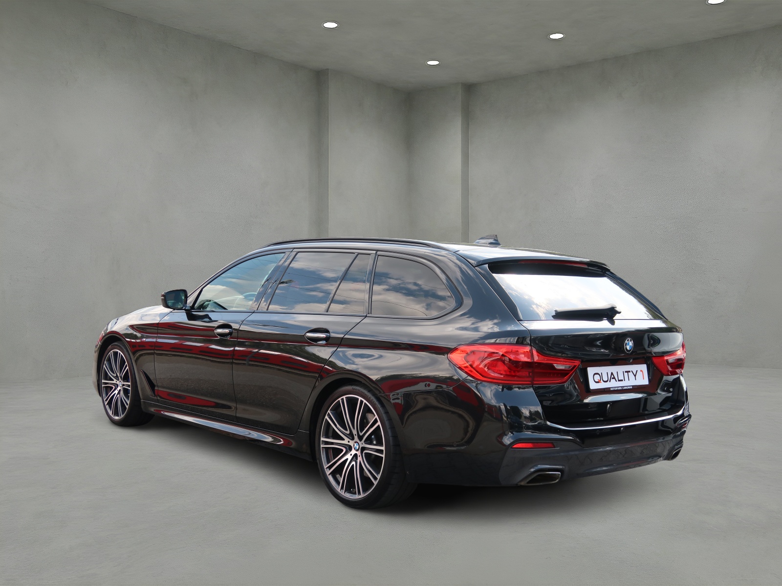 BMW 530d Touring M-Paket-image-6