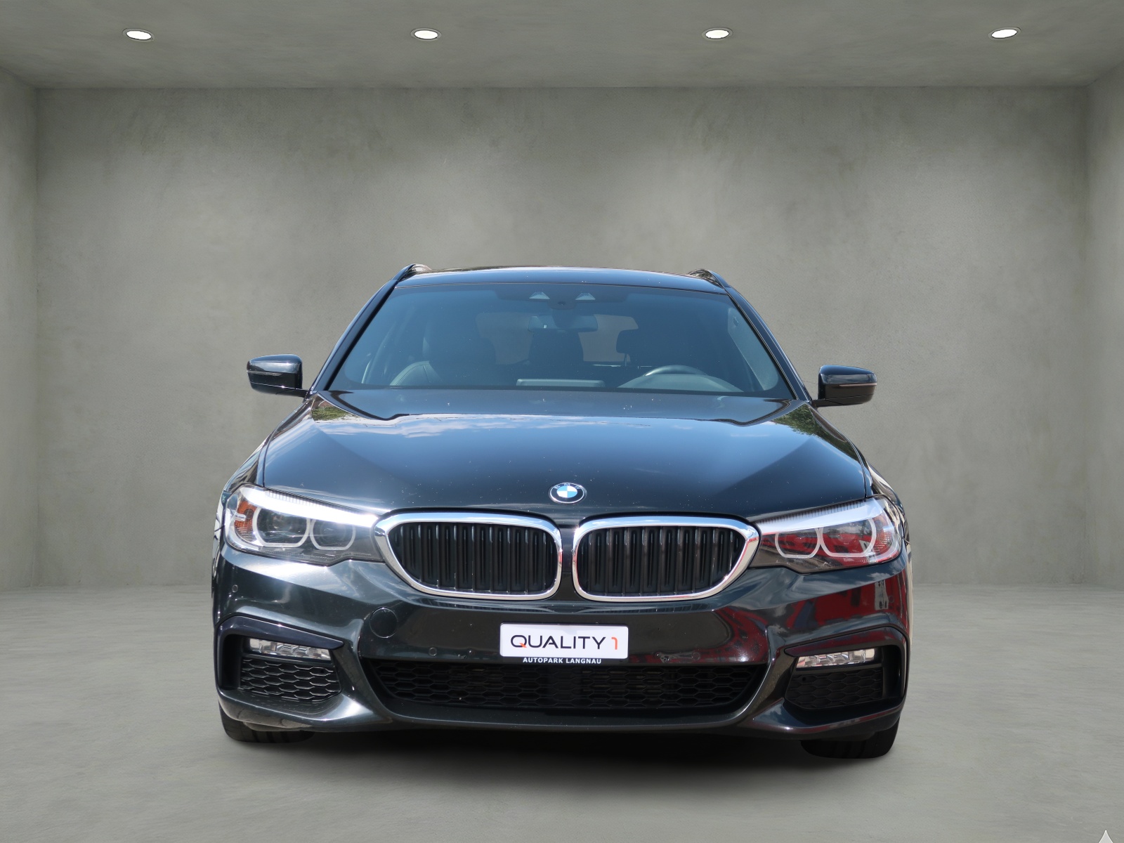 BMW 530d Touring M-Paket-image-1