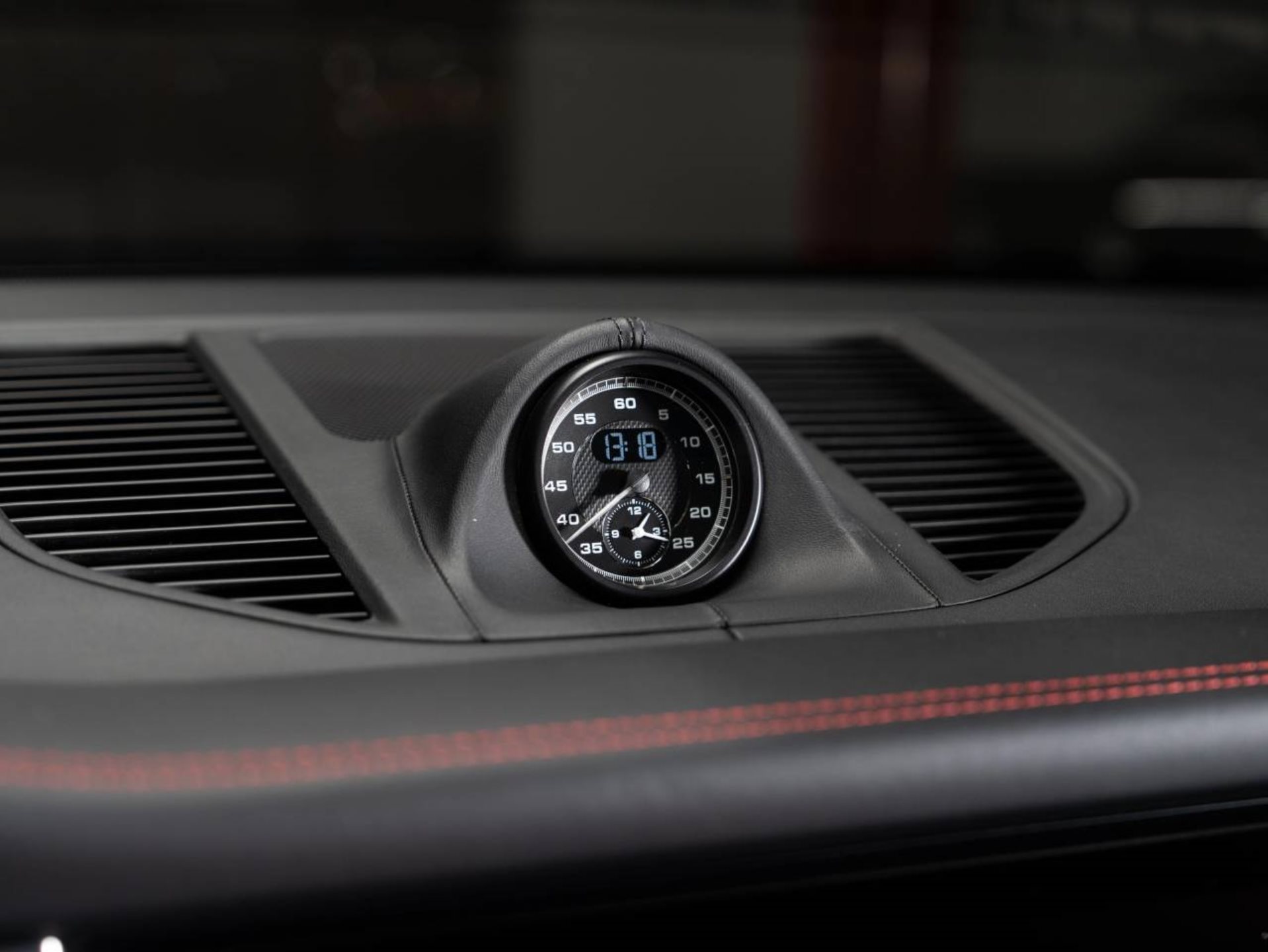 PORSCHE Macan GTS-image-9