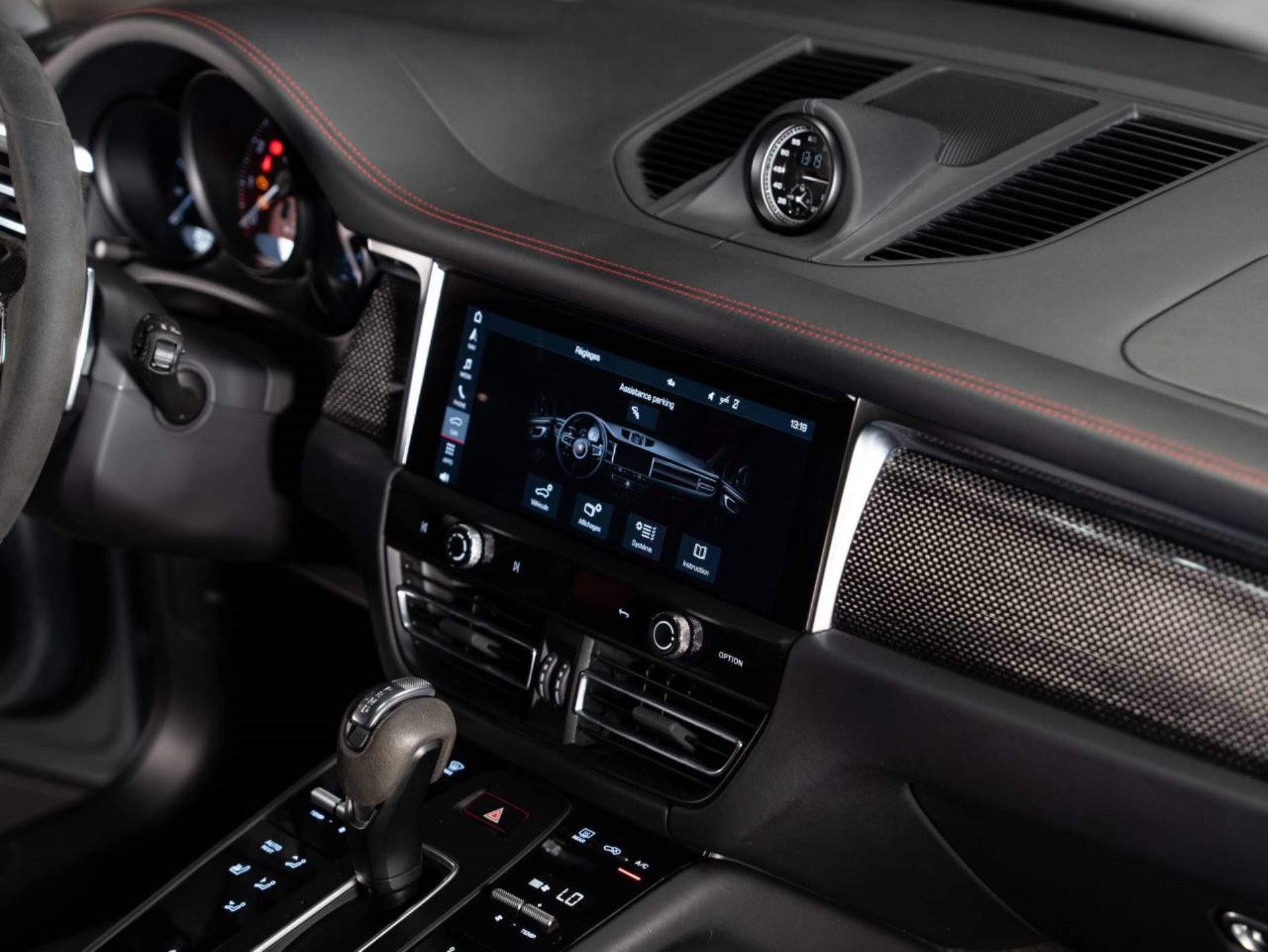 PORSCHE Macan GTS-image-12