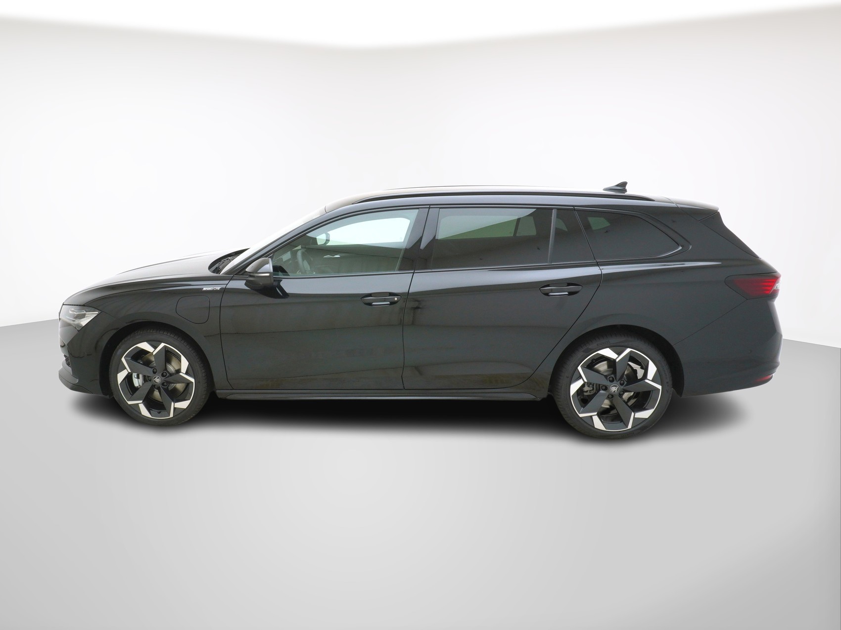 SKODA Superb 1.5 TSI Plug-in-Hybrid Sportline DSG-image-1