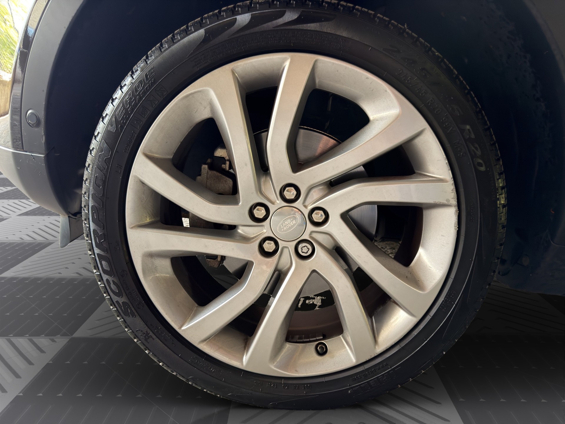 LAND ROVER Discovery Sport 2.0 Si4 HSE Luxury AT9-image-14