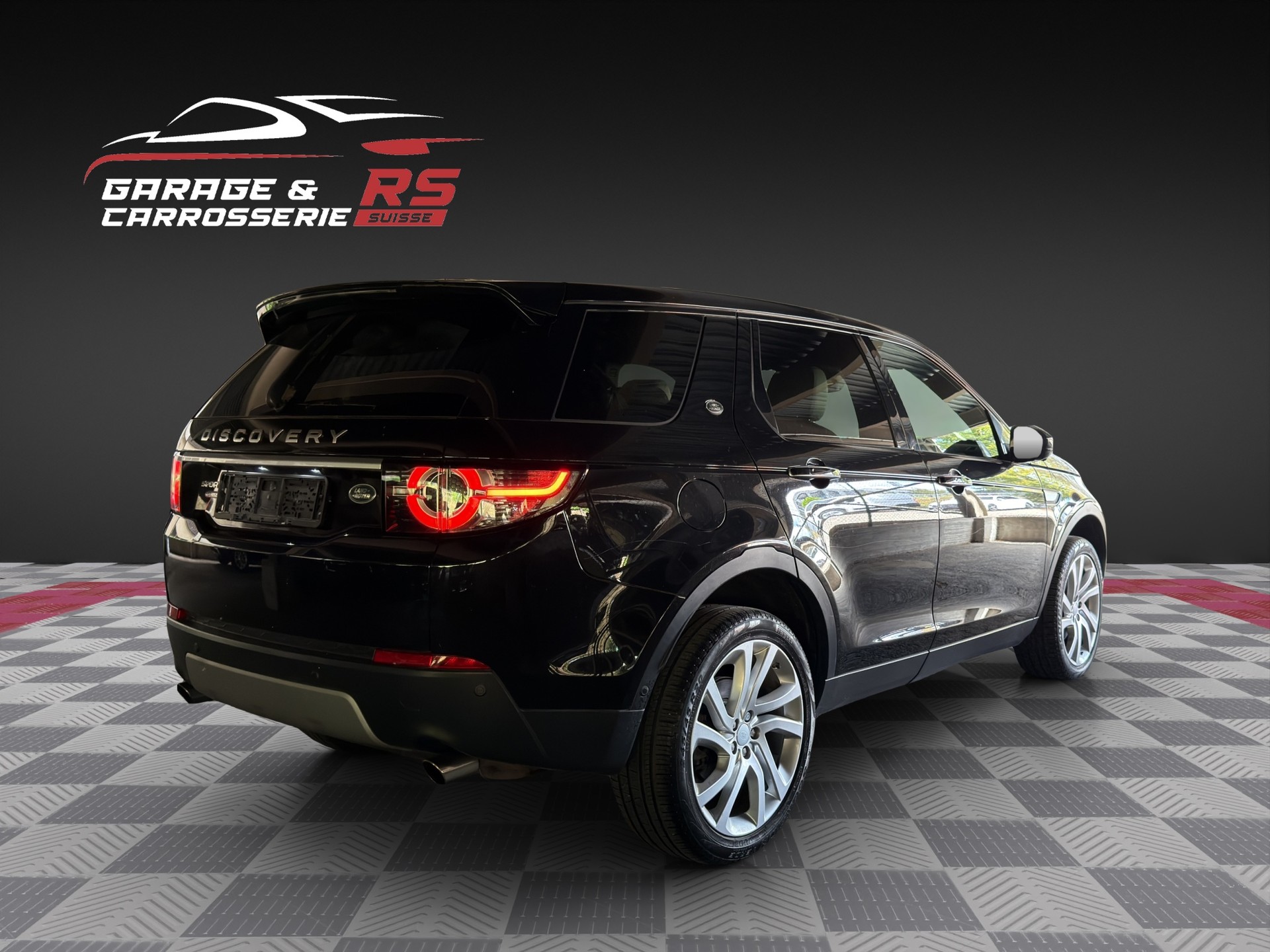 LAND ROVER Discovery Sport 2.0 Si4 HSE Luxury AT9-image-2