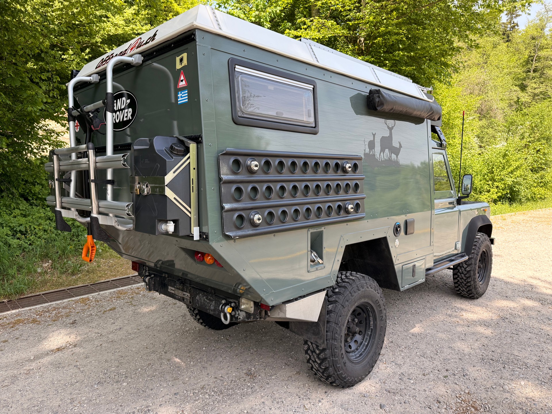 LAND ROVER 200Tdi Defender Weltreisefahrzeug-image-5