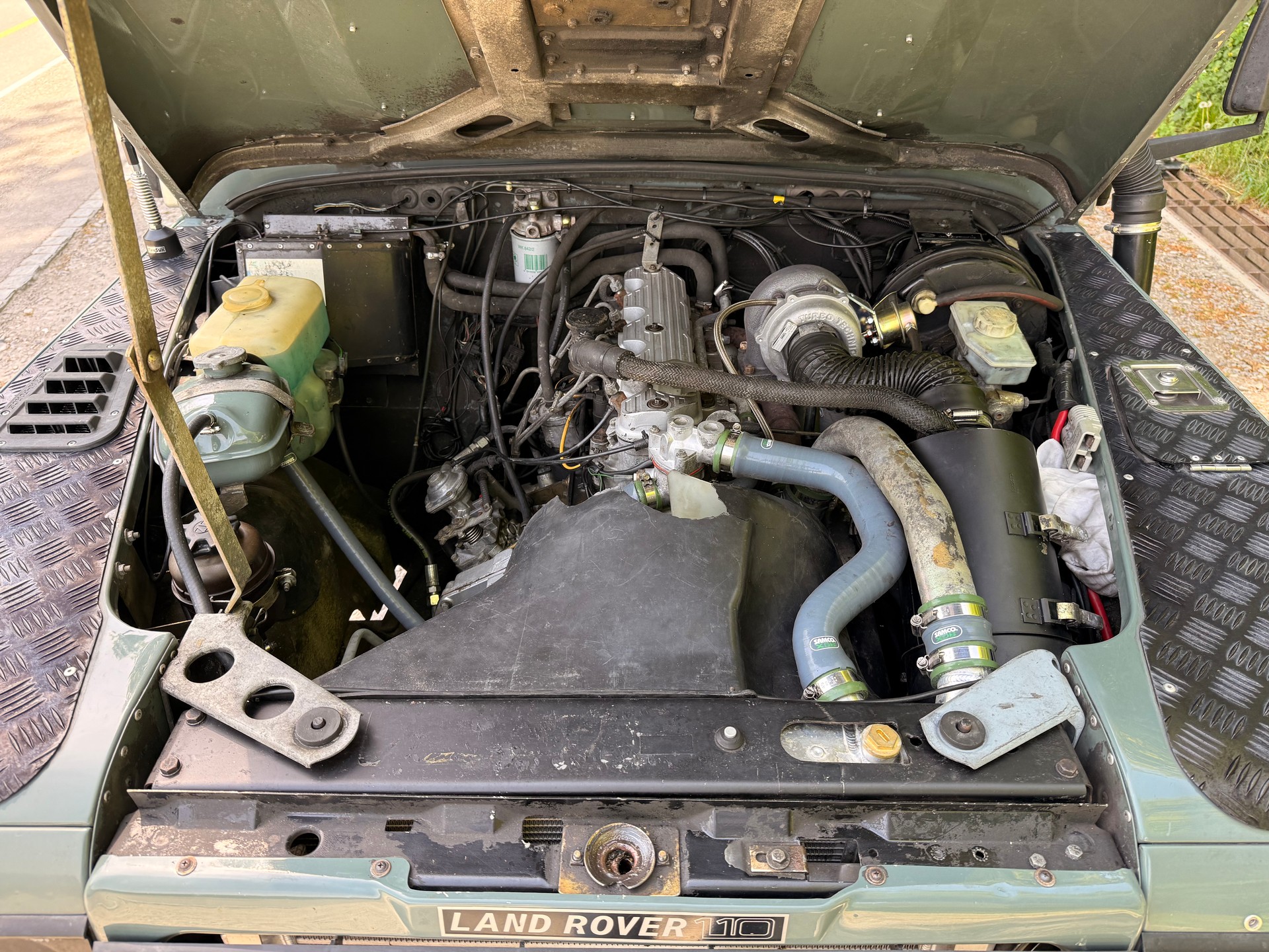 LAND ROVER 200Tdi Defender Weltreisefahrzeug-image-15