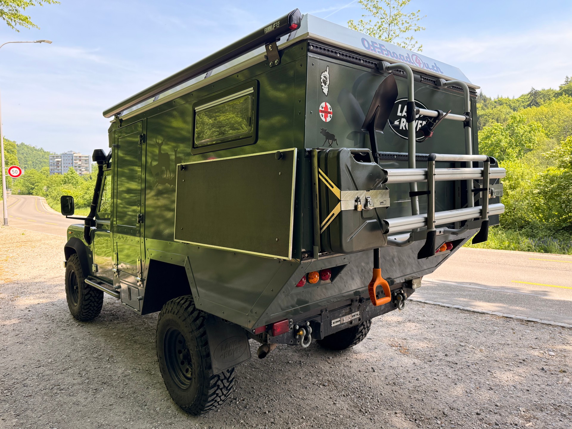 LAND ROVER 200Tdi Defender Weltreisefahrzeug-image-4