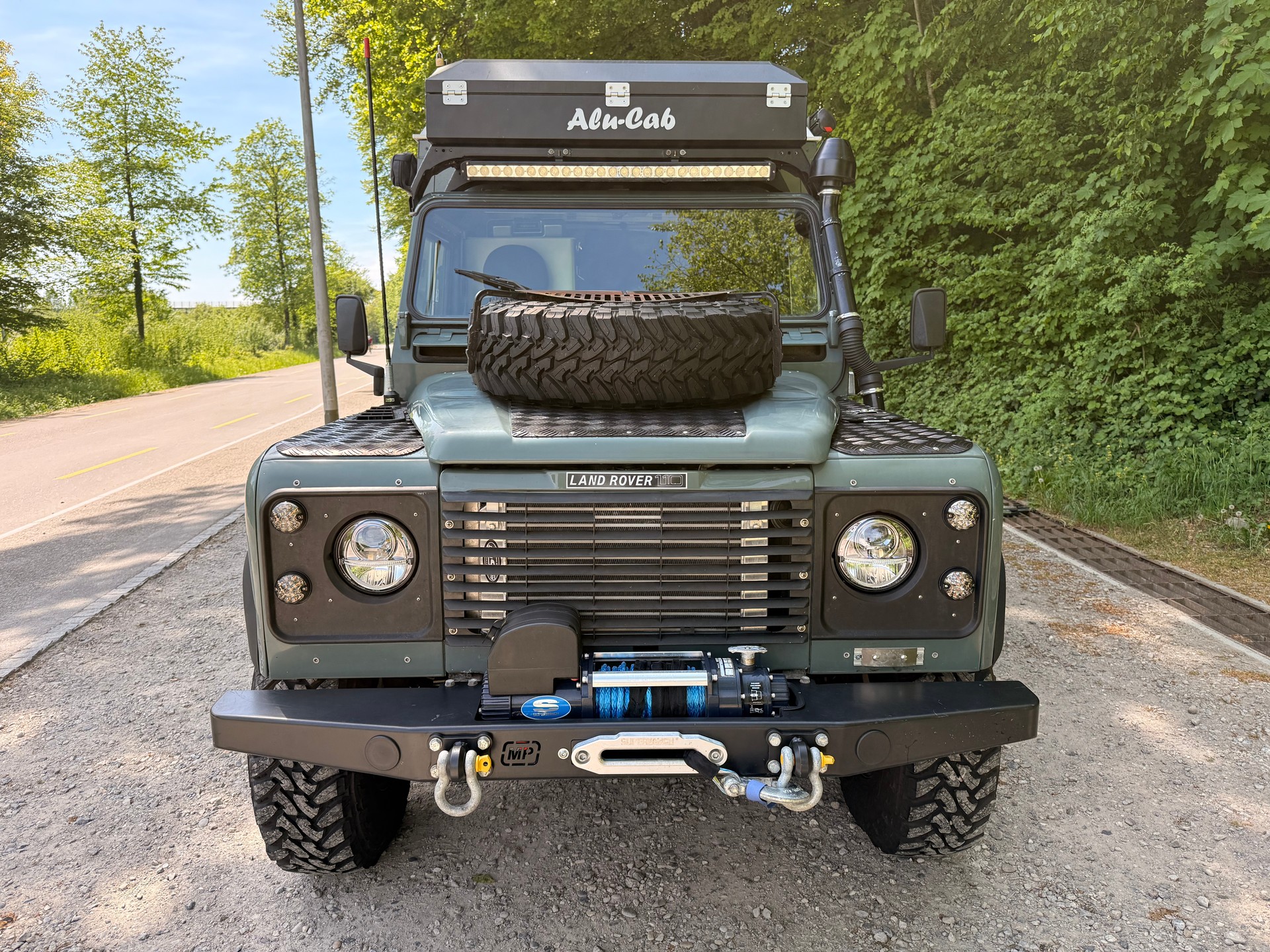 LAND ROVER 200Tdi Defender Weltreisefahrzeug-image-1