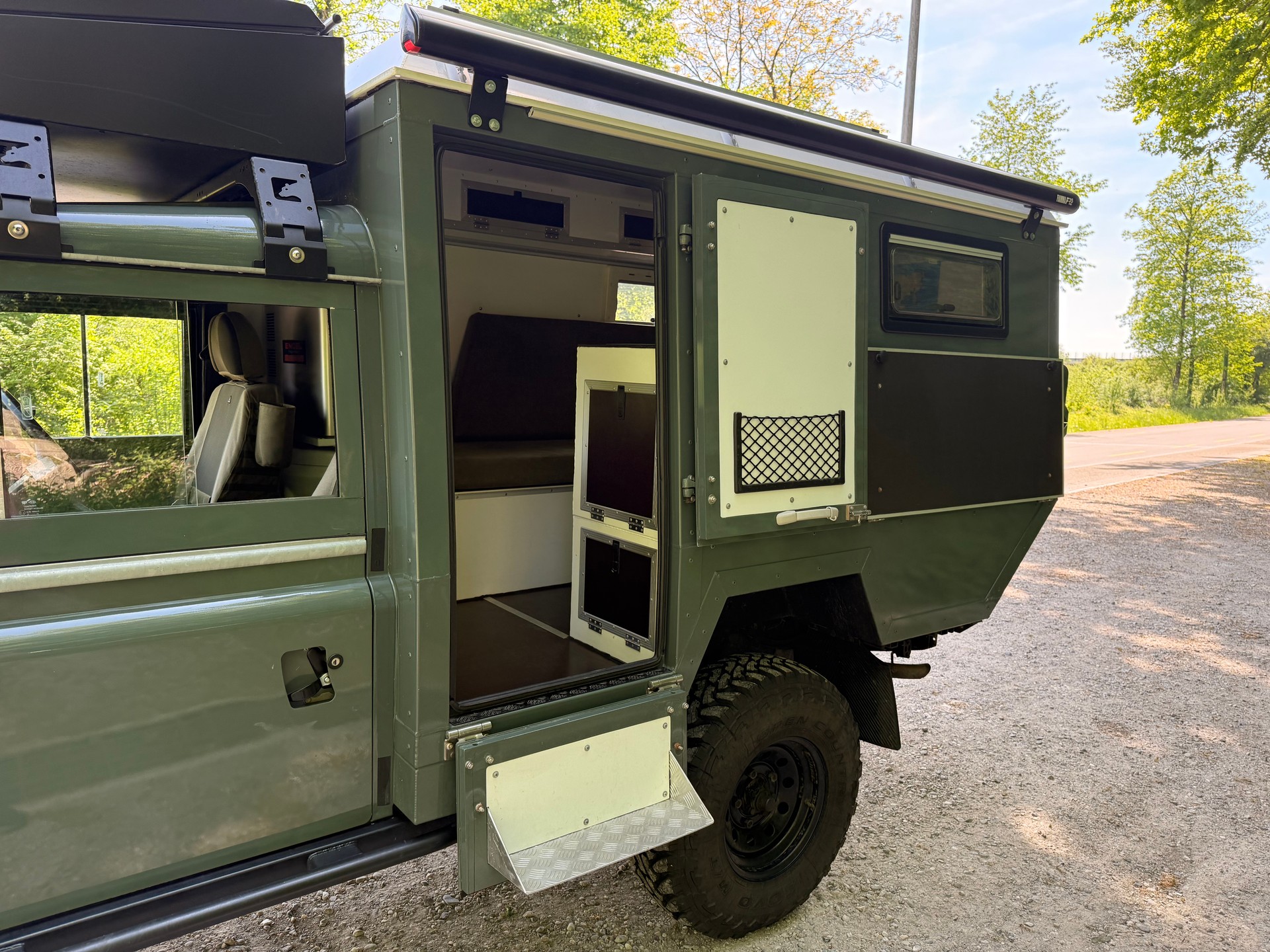 LAND ROVER 200Tdi Defender Weltreisefahrzeug-image-11