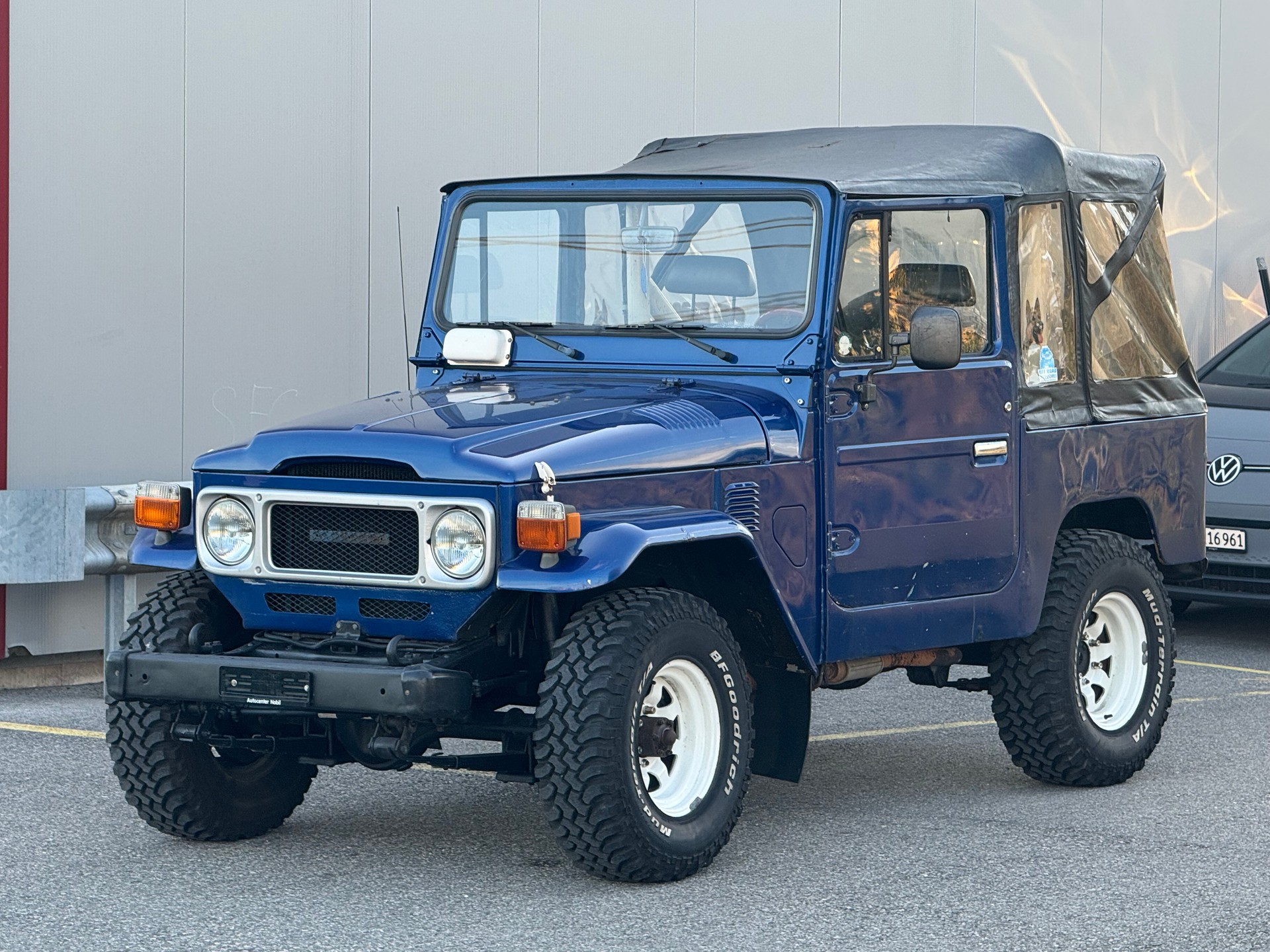 TOYOTA FJ 40-image-0
