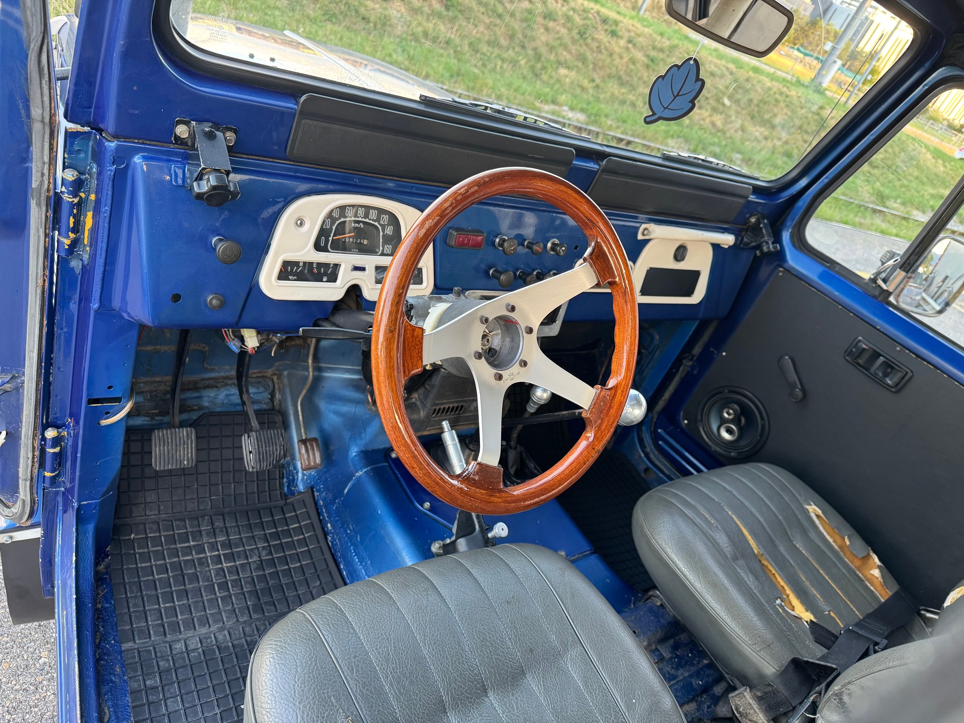 TOYOTA FJ 40-image-8